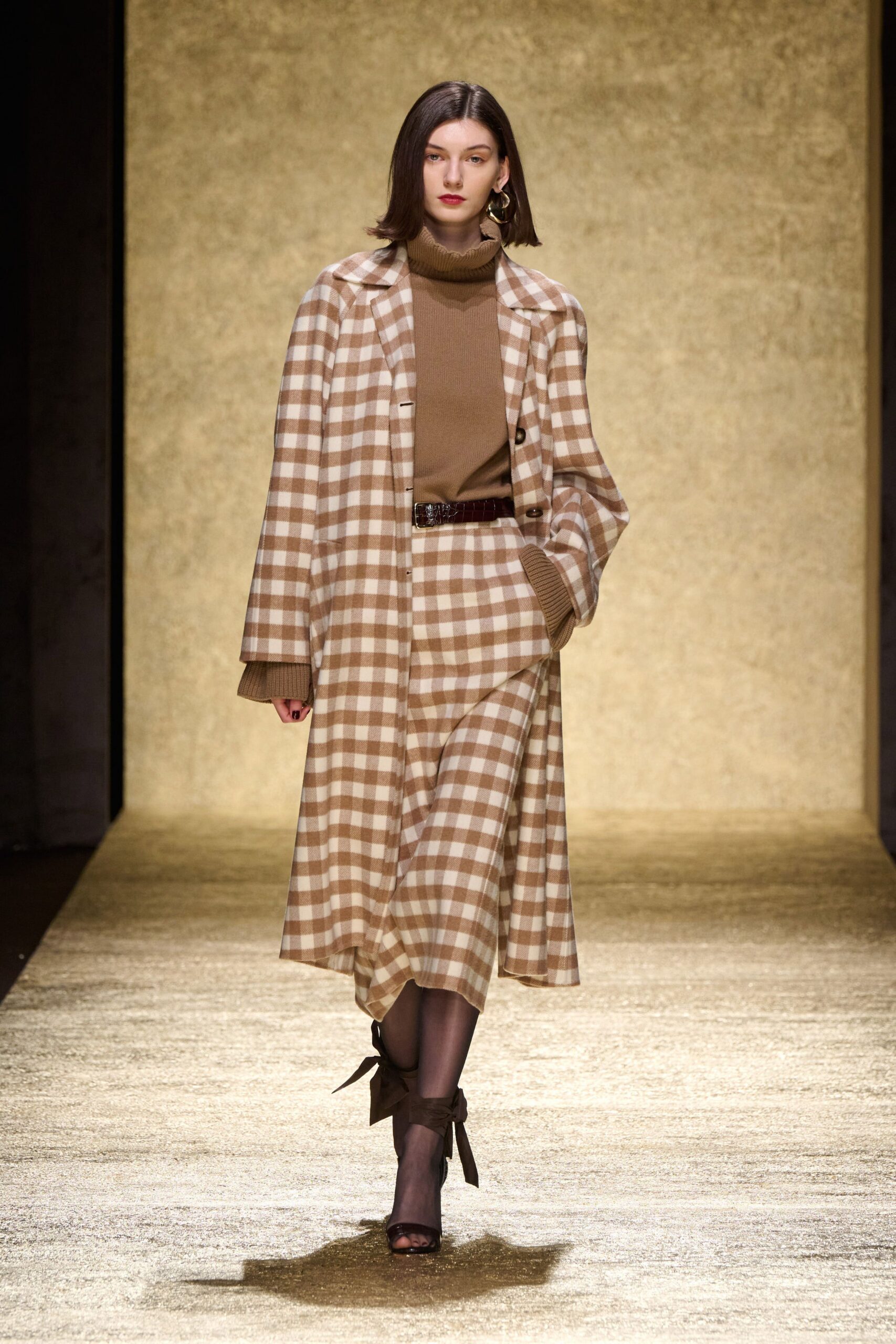 brown checked coat with fitted top
