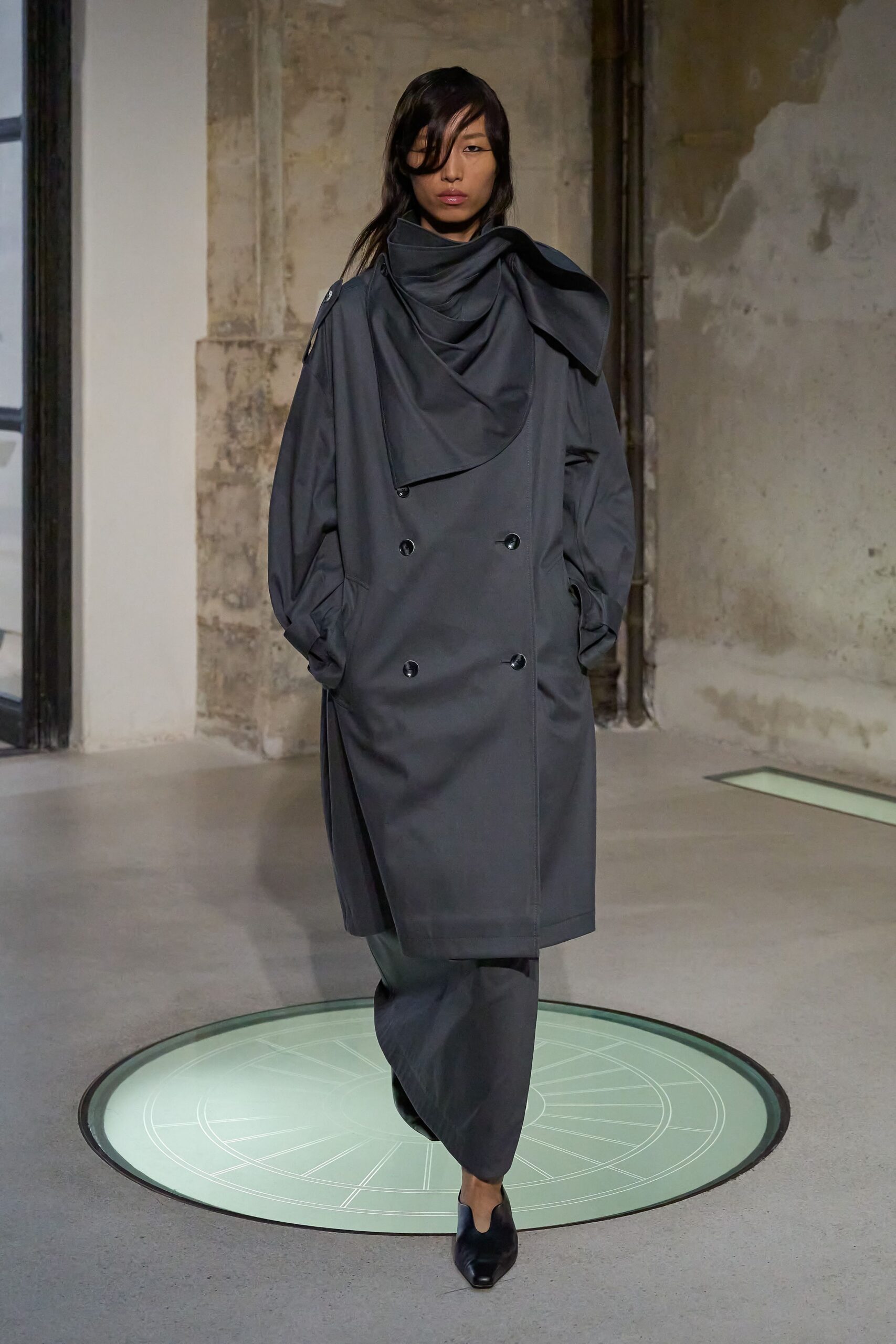 gray cotton long-sleeve collared relaxed draped midi coat