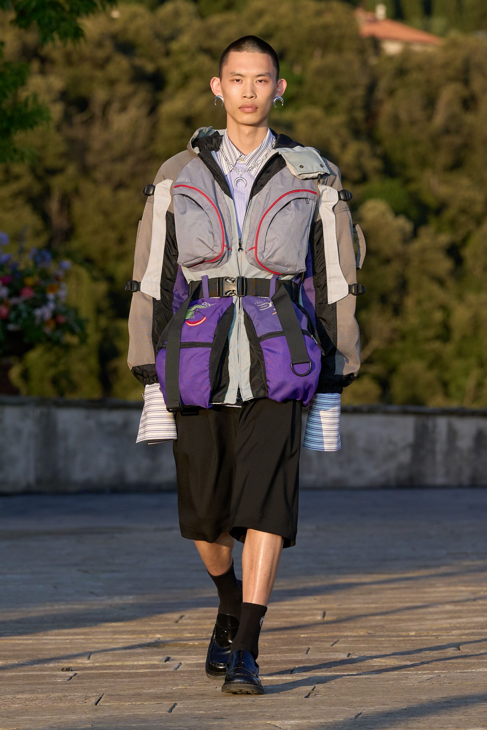 gray relaxed jacket with black shorts