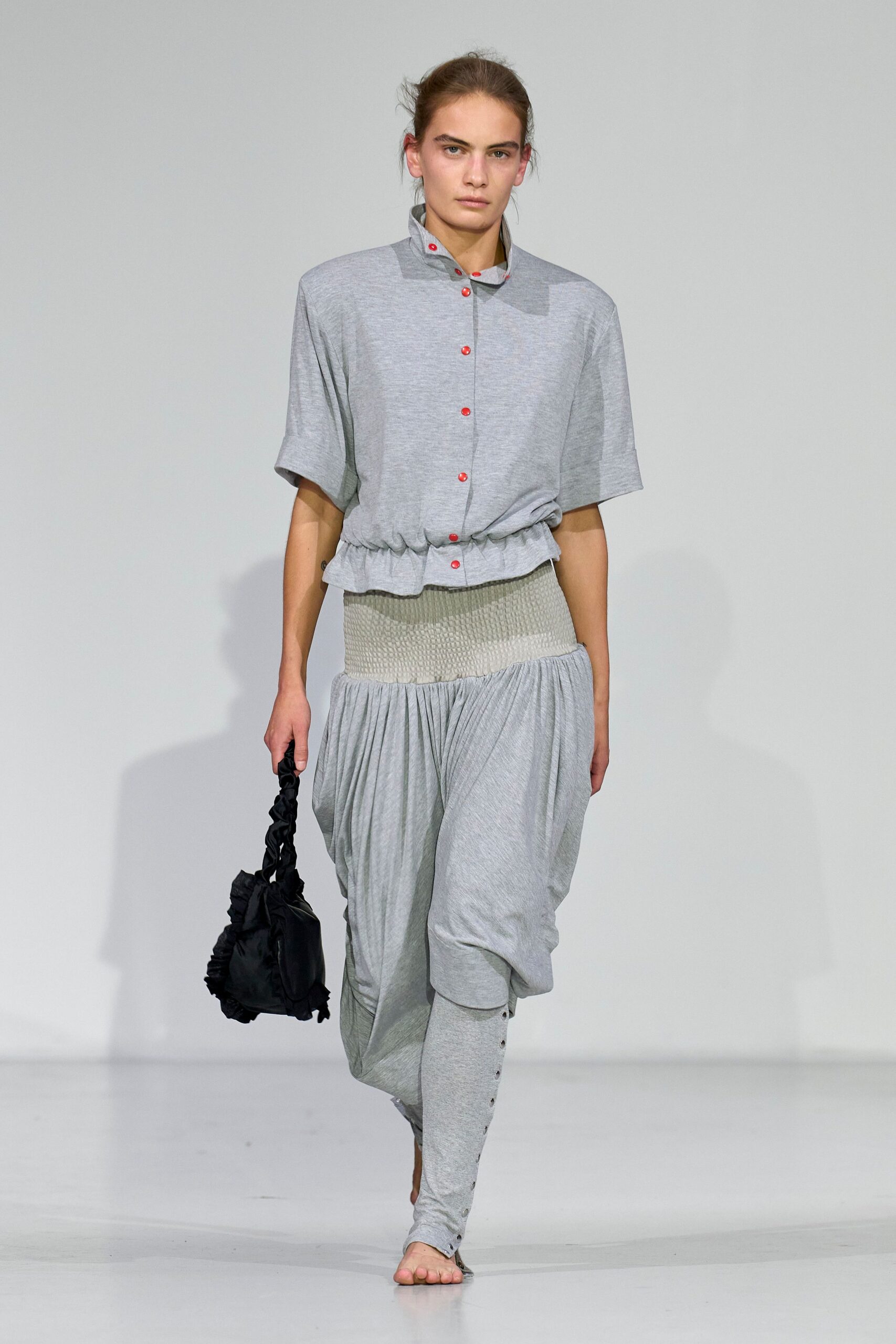 gray cotton short-sleeve collared relaxed buttoned top