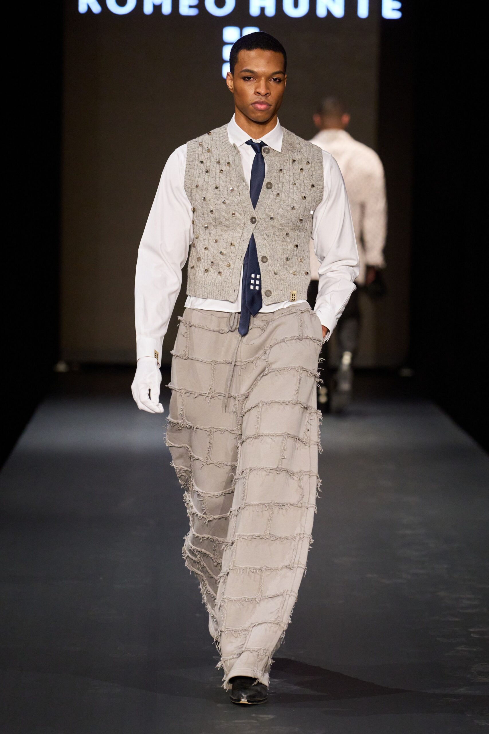 gray cotton long-sleeve collared fitted buttoned layered vest