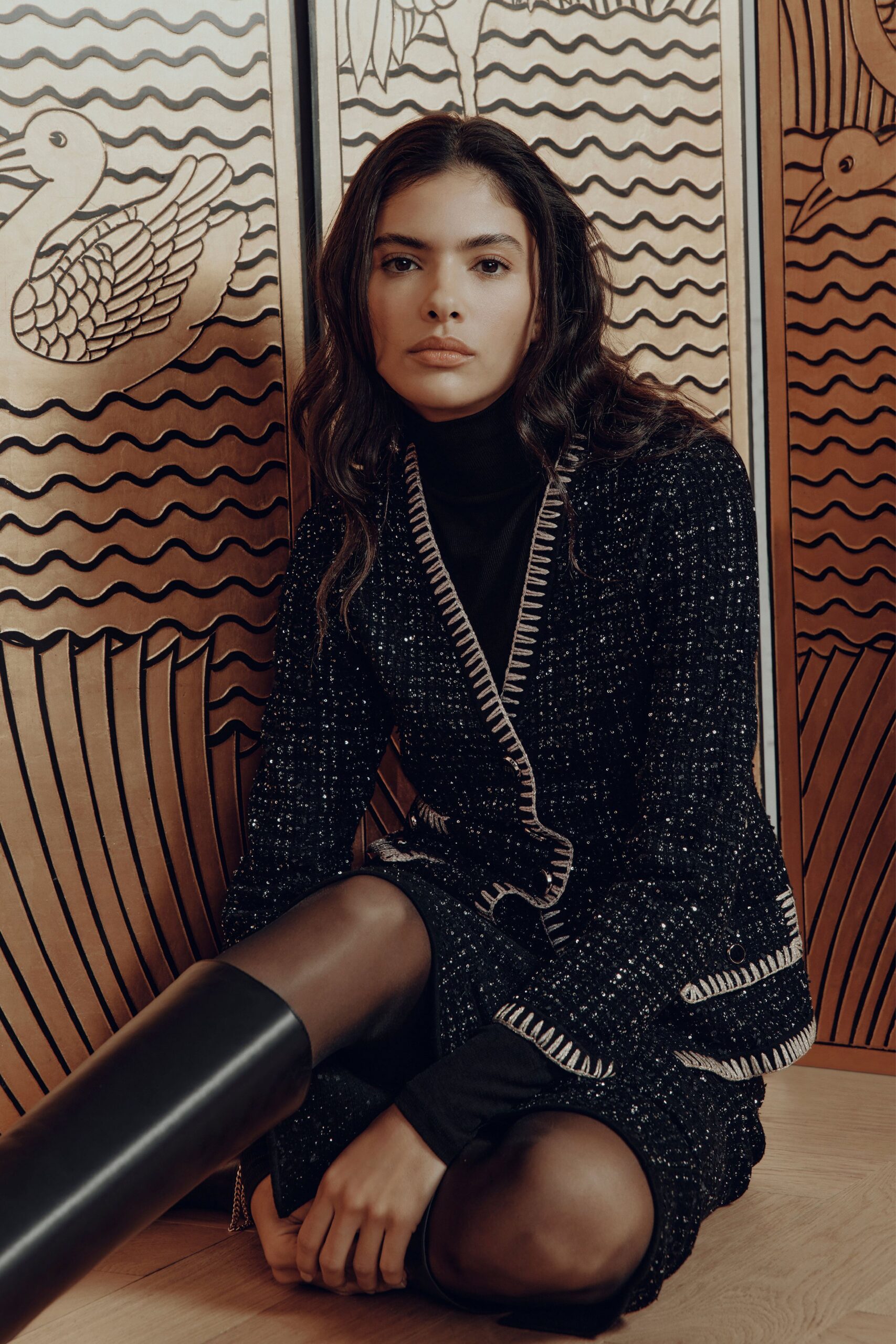 black tweed long-sleeve collared tailored buttoned layered blazer