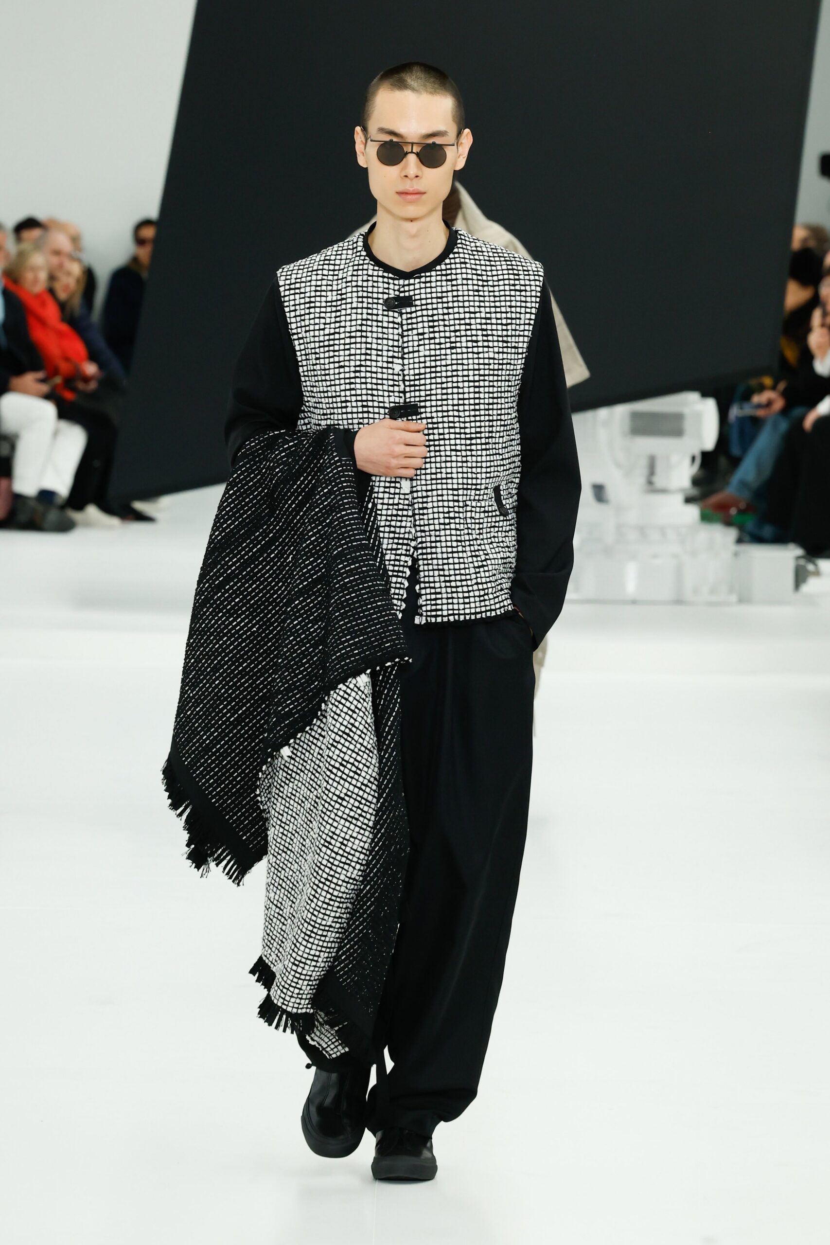 black and white relaxed vest with scarf