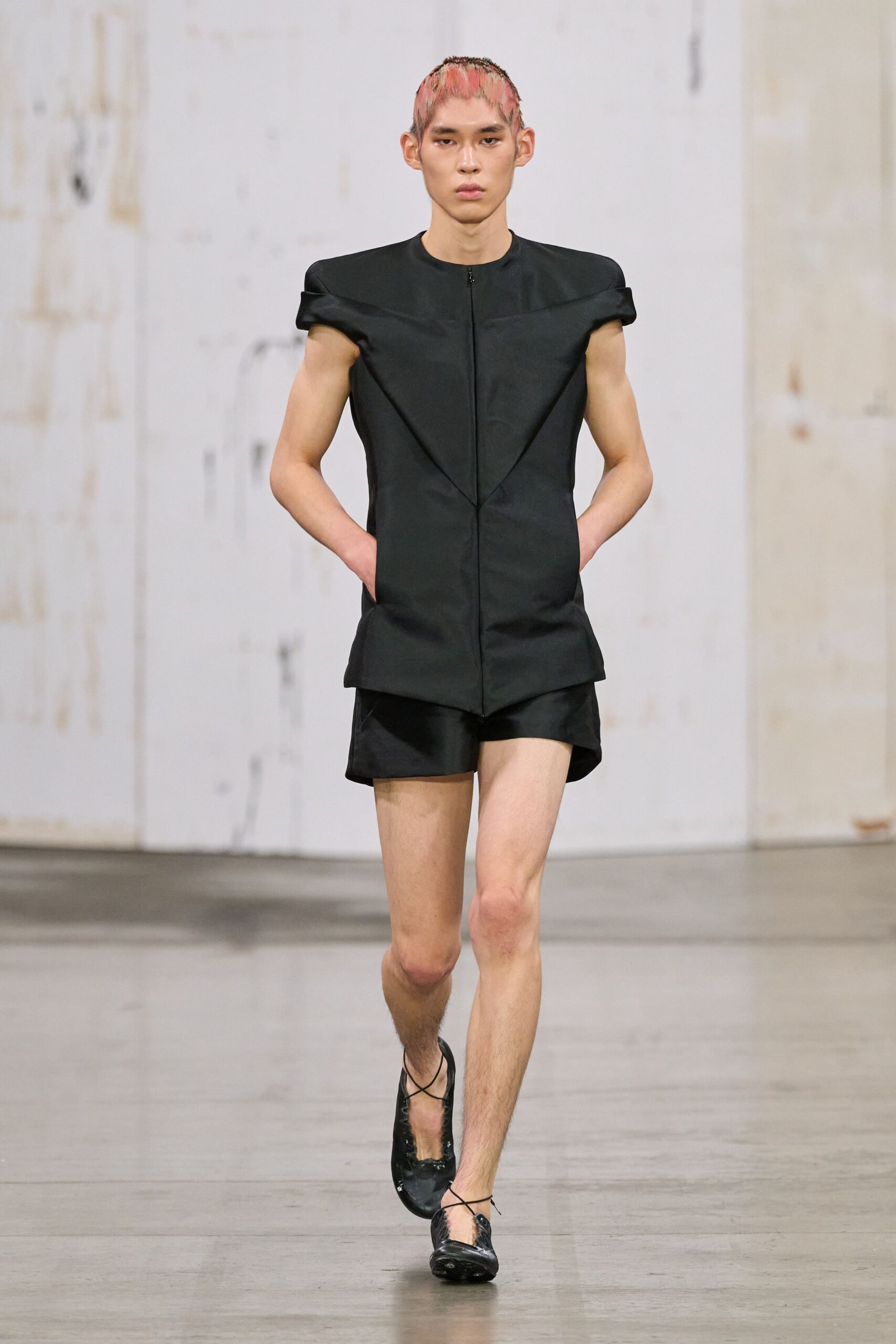 black cotton short-sleeve collared fitted zippered jacket