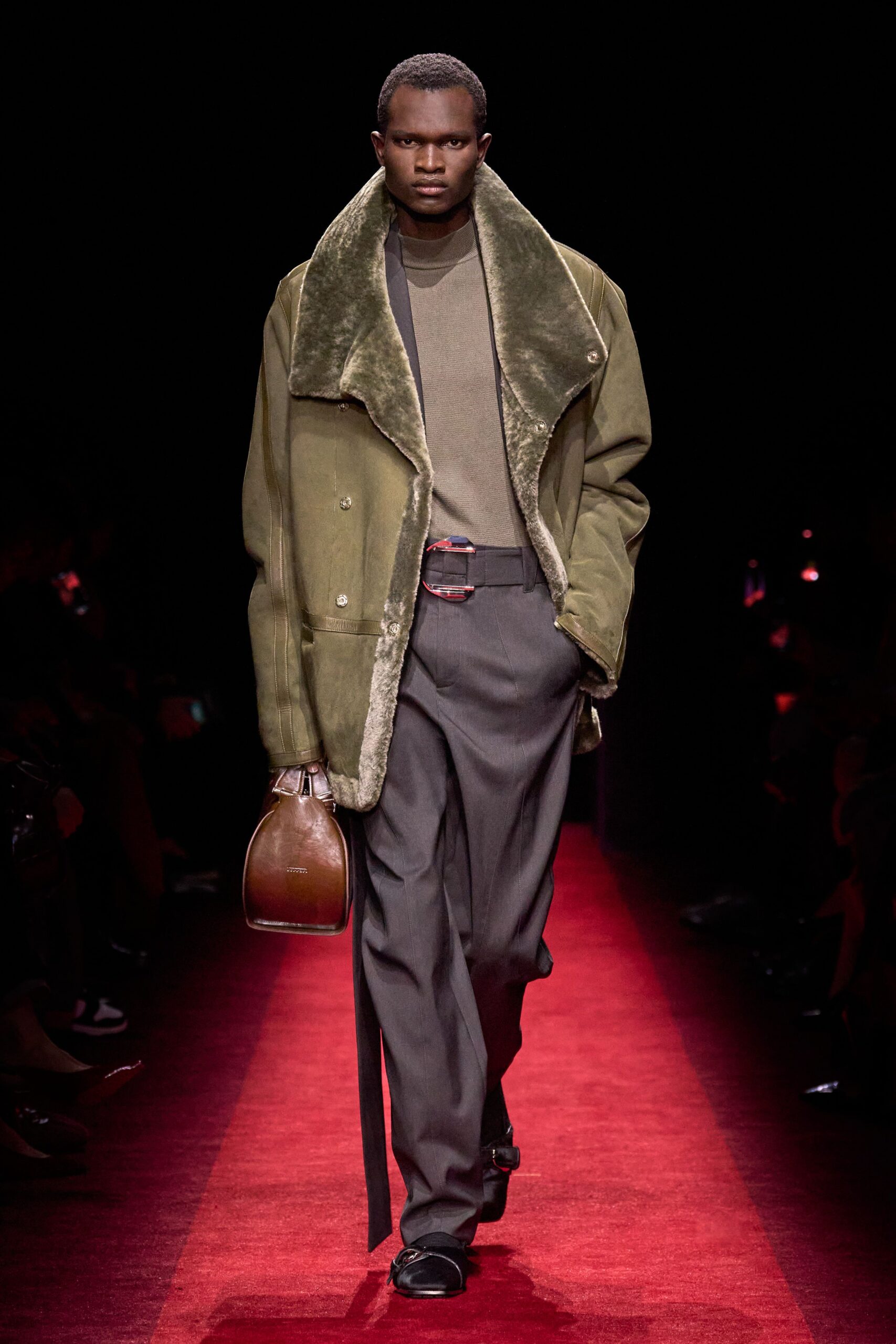 green leather long-sleeve collared relaxed pleated jacket