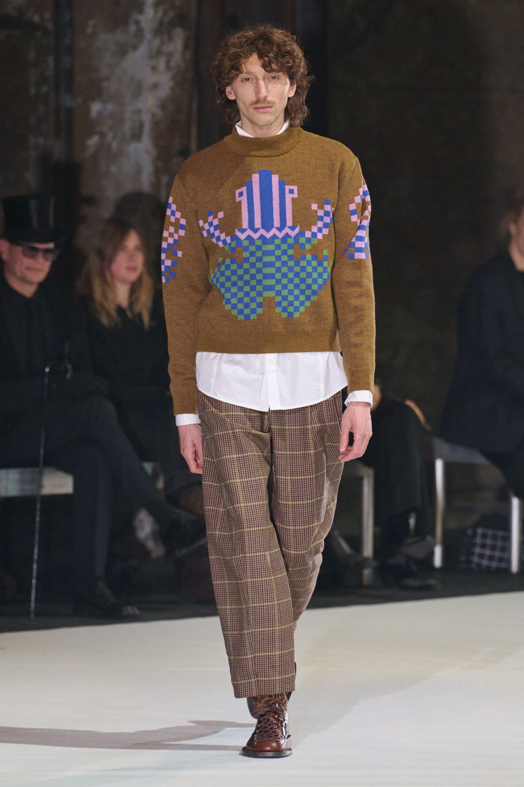 brown wool long-sleeve collared fitted printed sweater