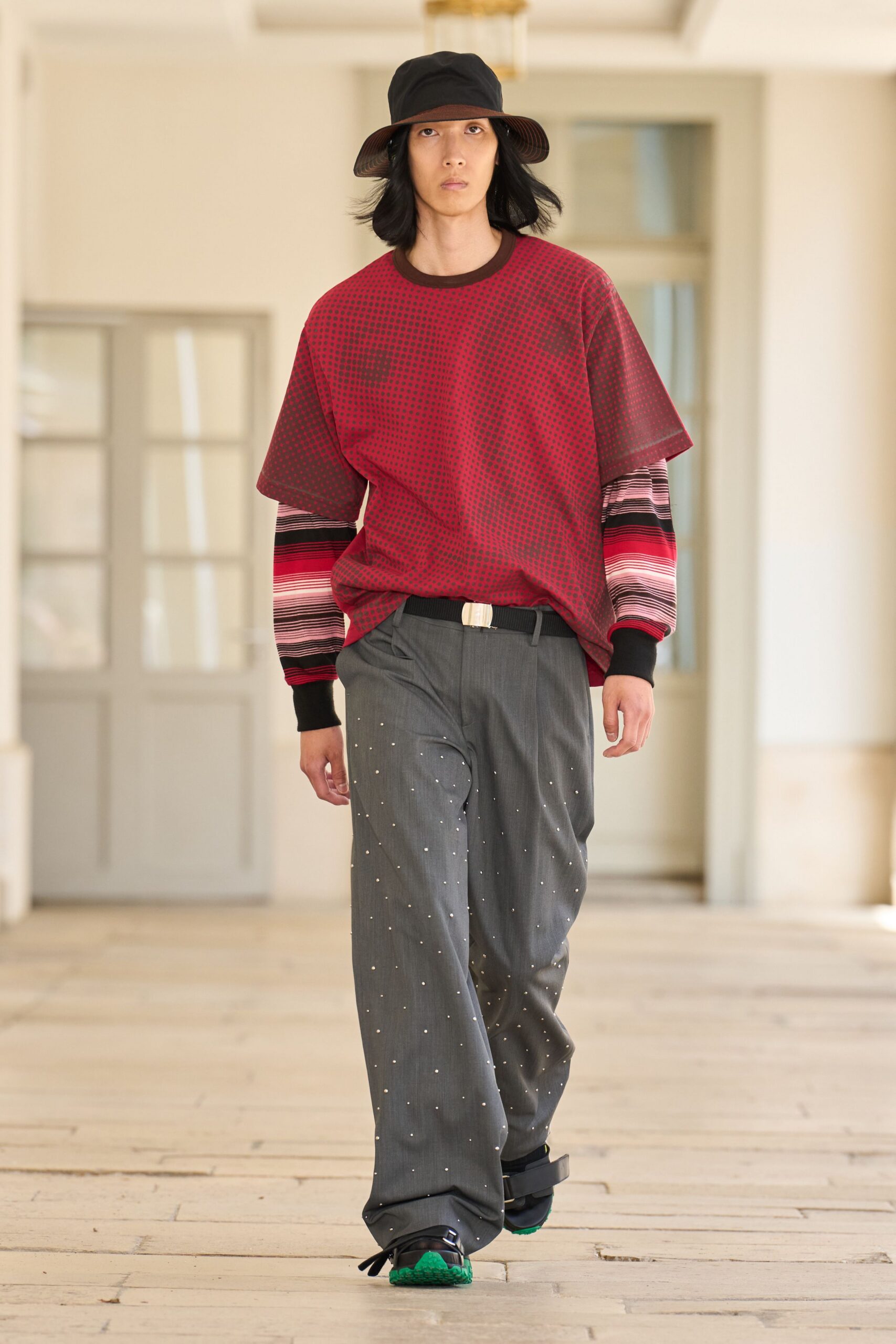 red cotton short-sleeve collared relaxed printed t-shirt