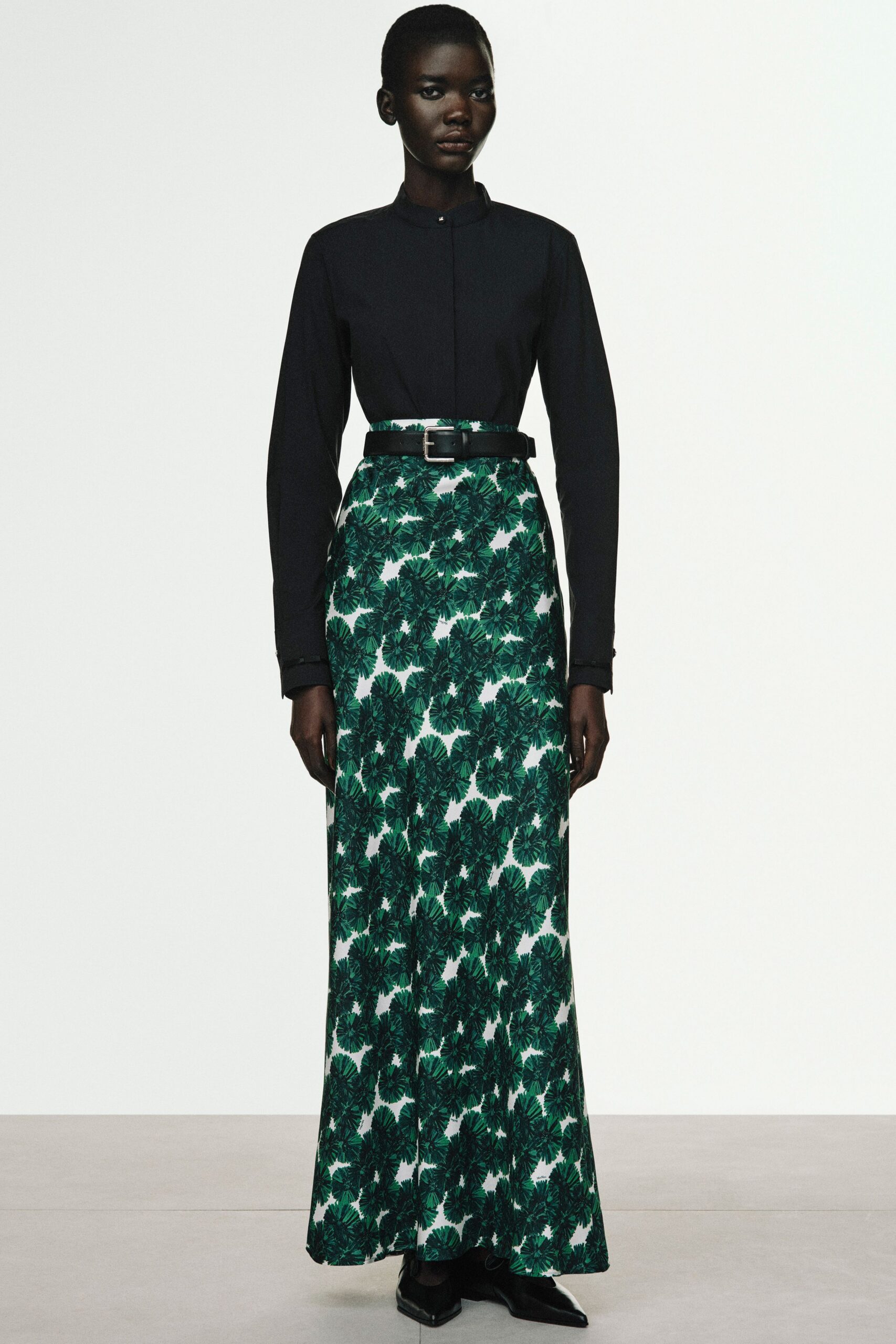 green fitted flared maxi skirt