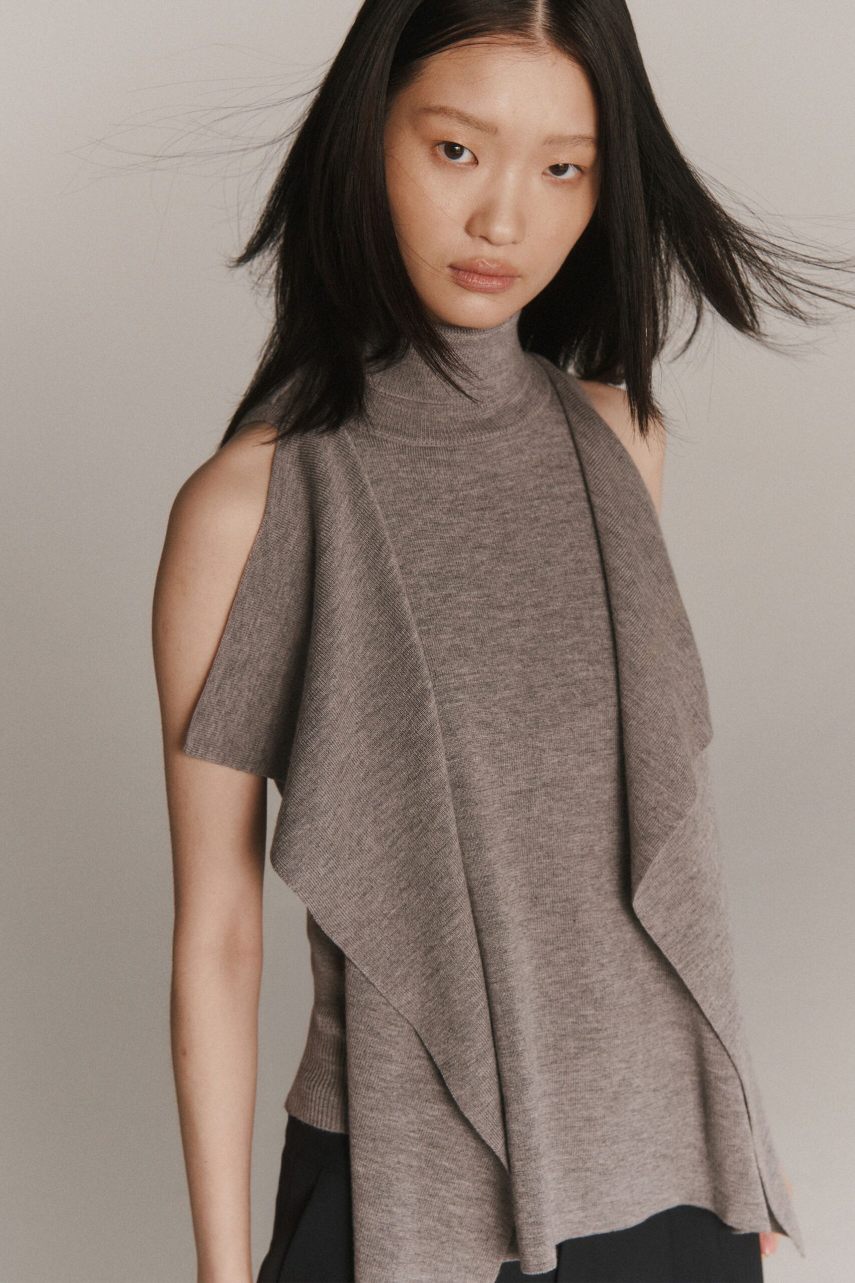 gray wool sleeveless top