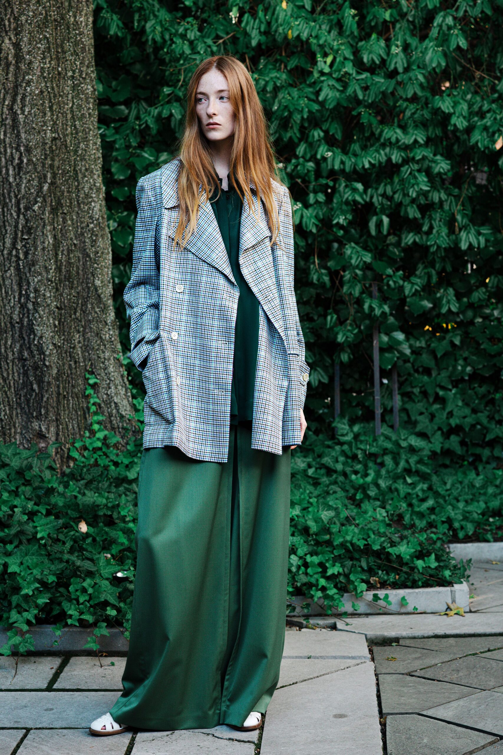green silk long-sleeve collared fitted top