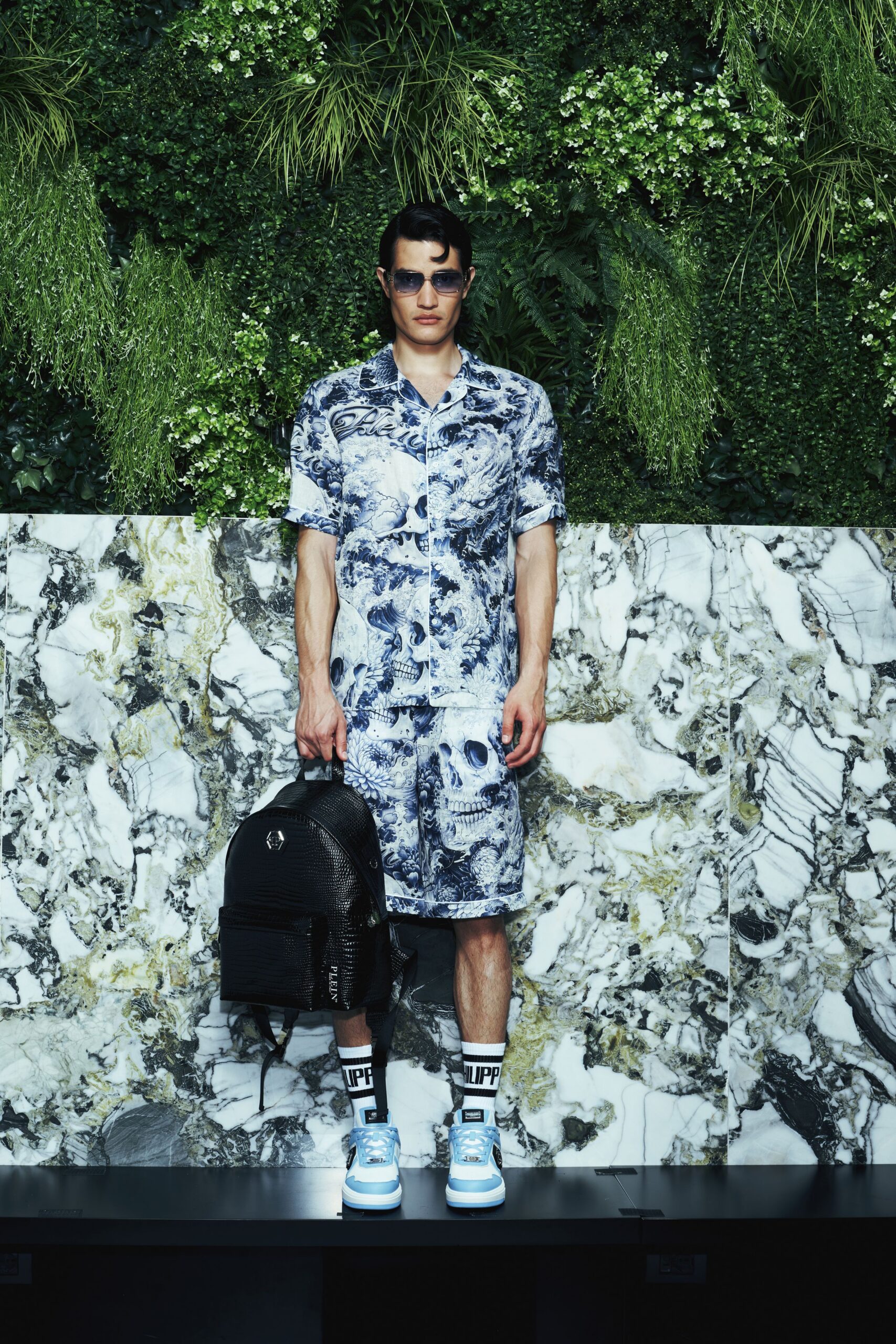 blue cotton short-sleeve collared relaxed printed short shirt