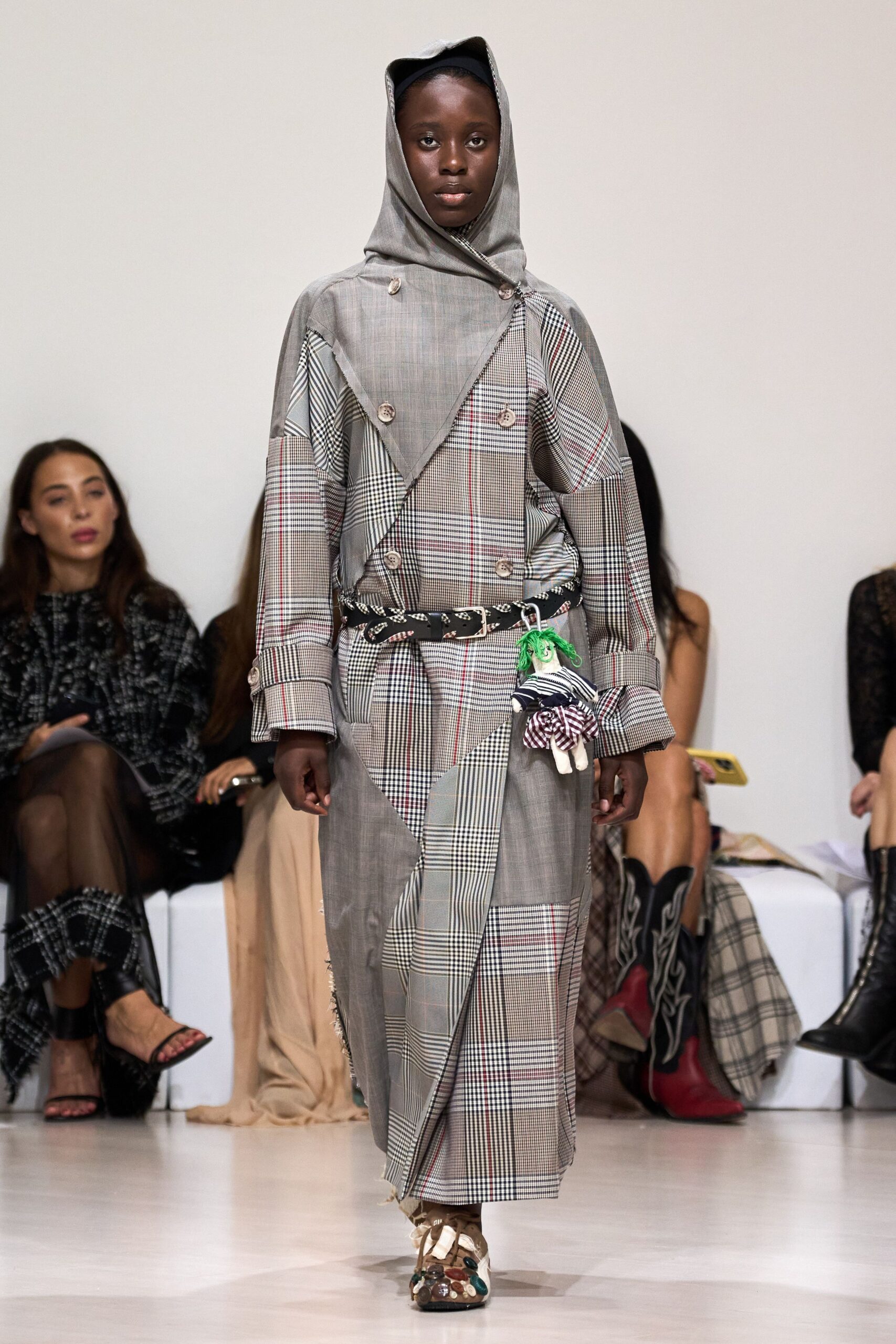 gray cotton long-sleeve collared relaxed checked belted dress