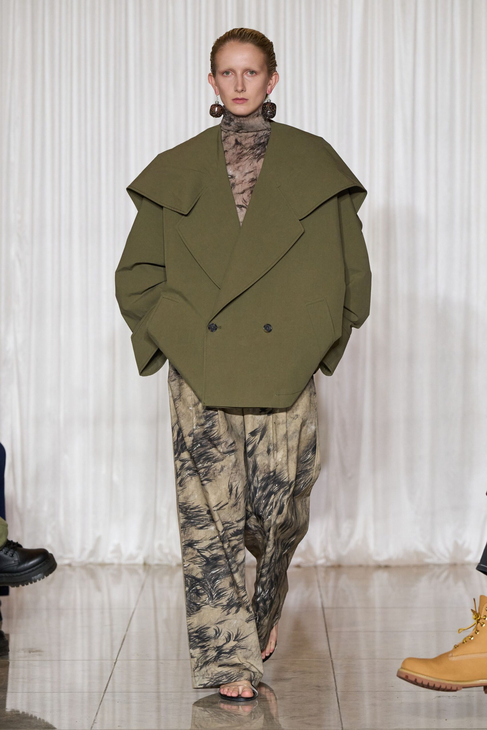 green cotton long-sleeve collared oversized layered jacket