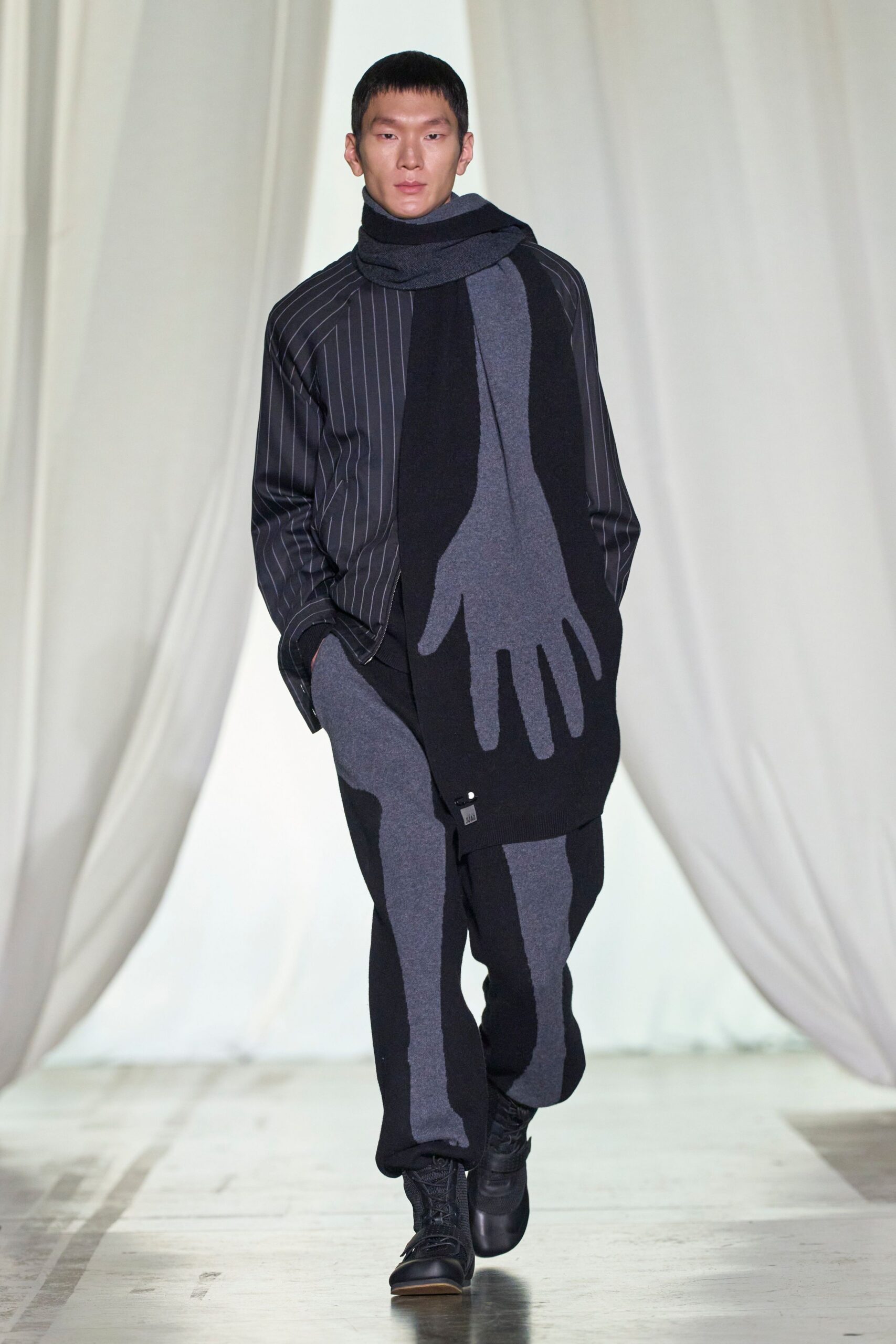 black cotton scarf