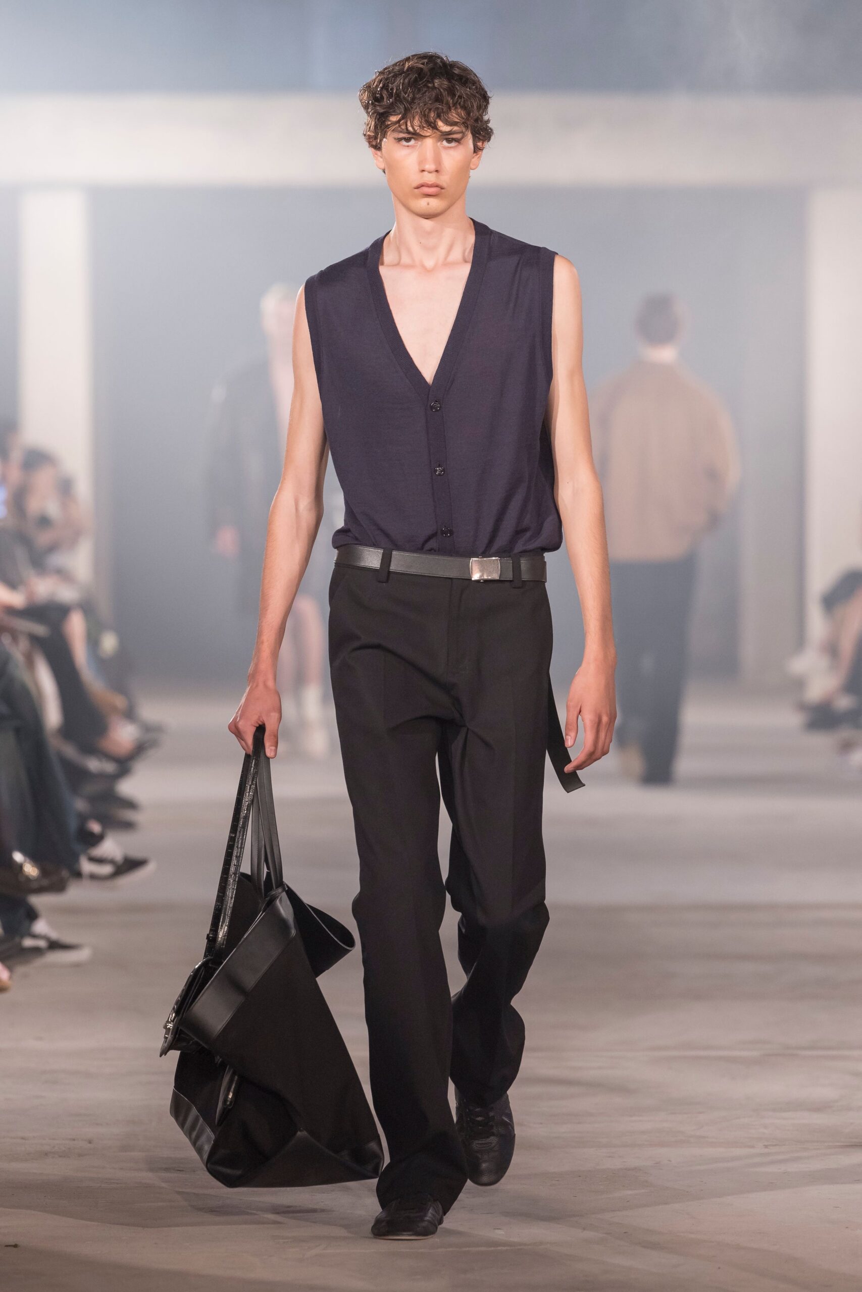 black fitted sleeveless shirt and pants