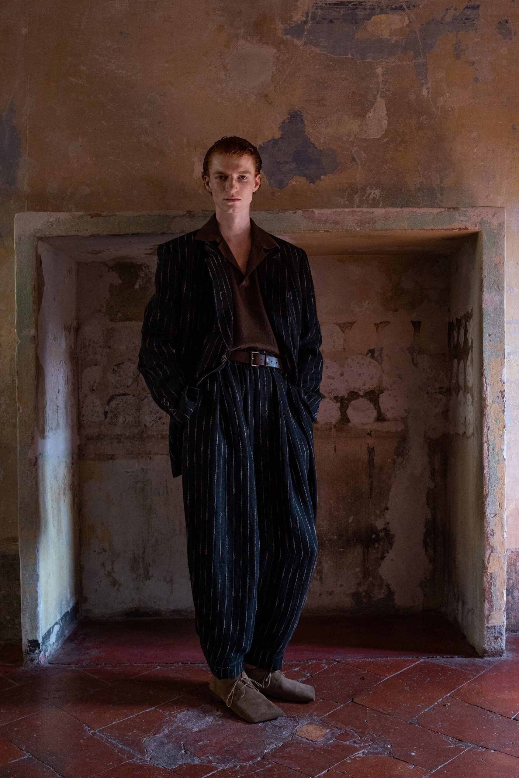 black cotton long-sleeve collared relaxed striped suit