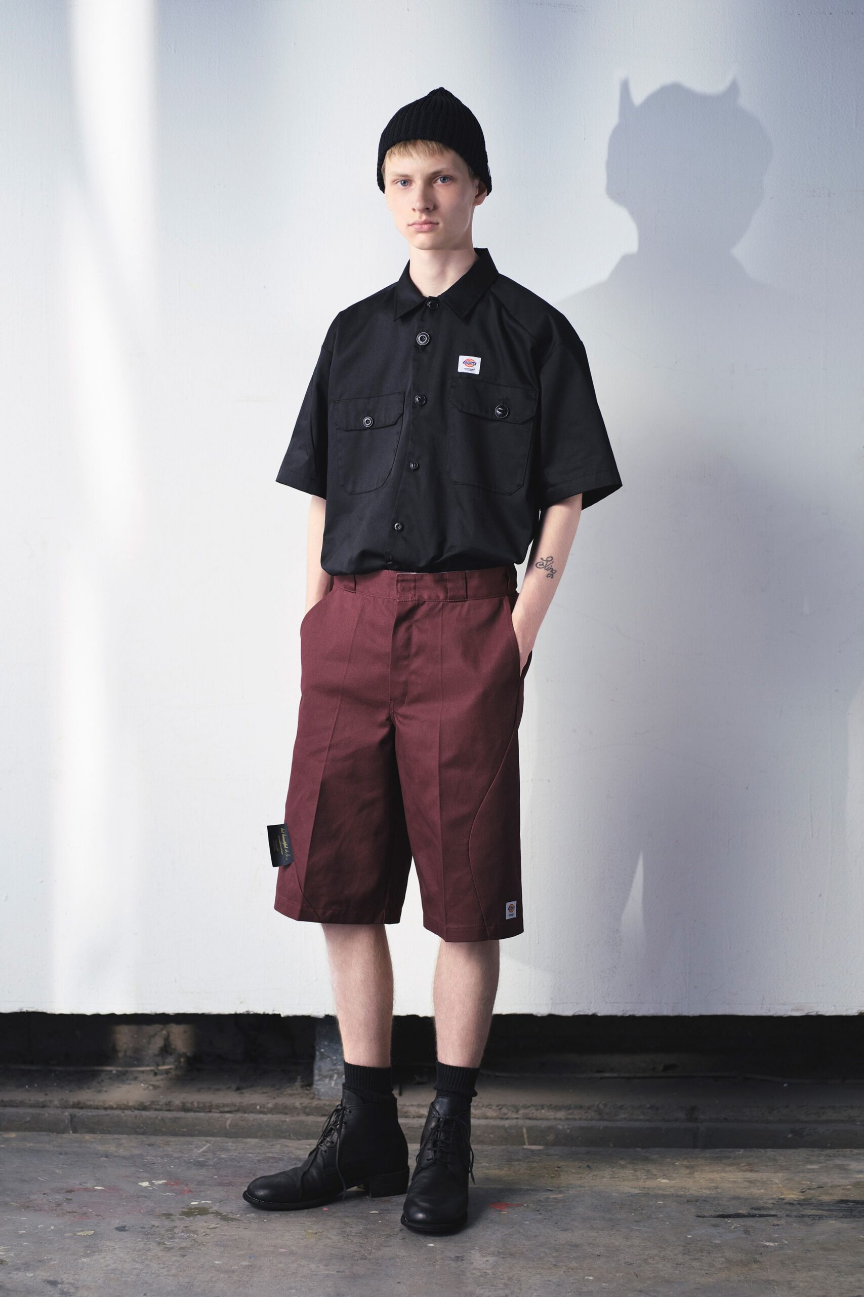 maroon cotton relaxed pockets shorts