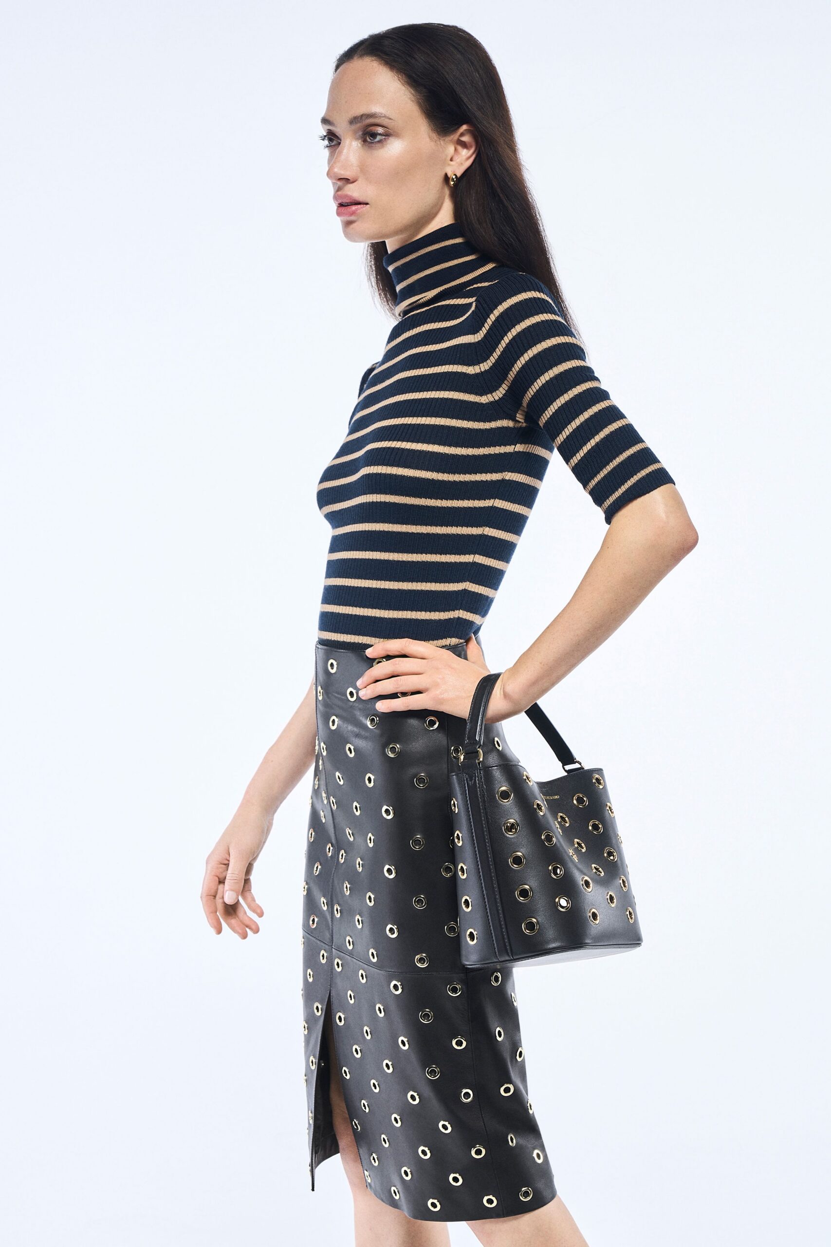 black cotton short-sleeve turtleneck fitted striped top