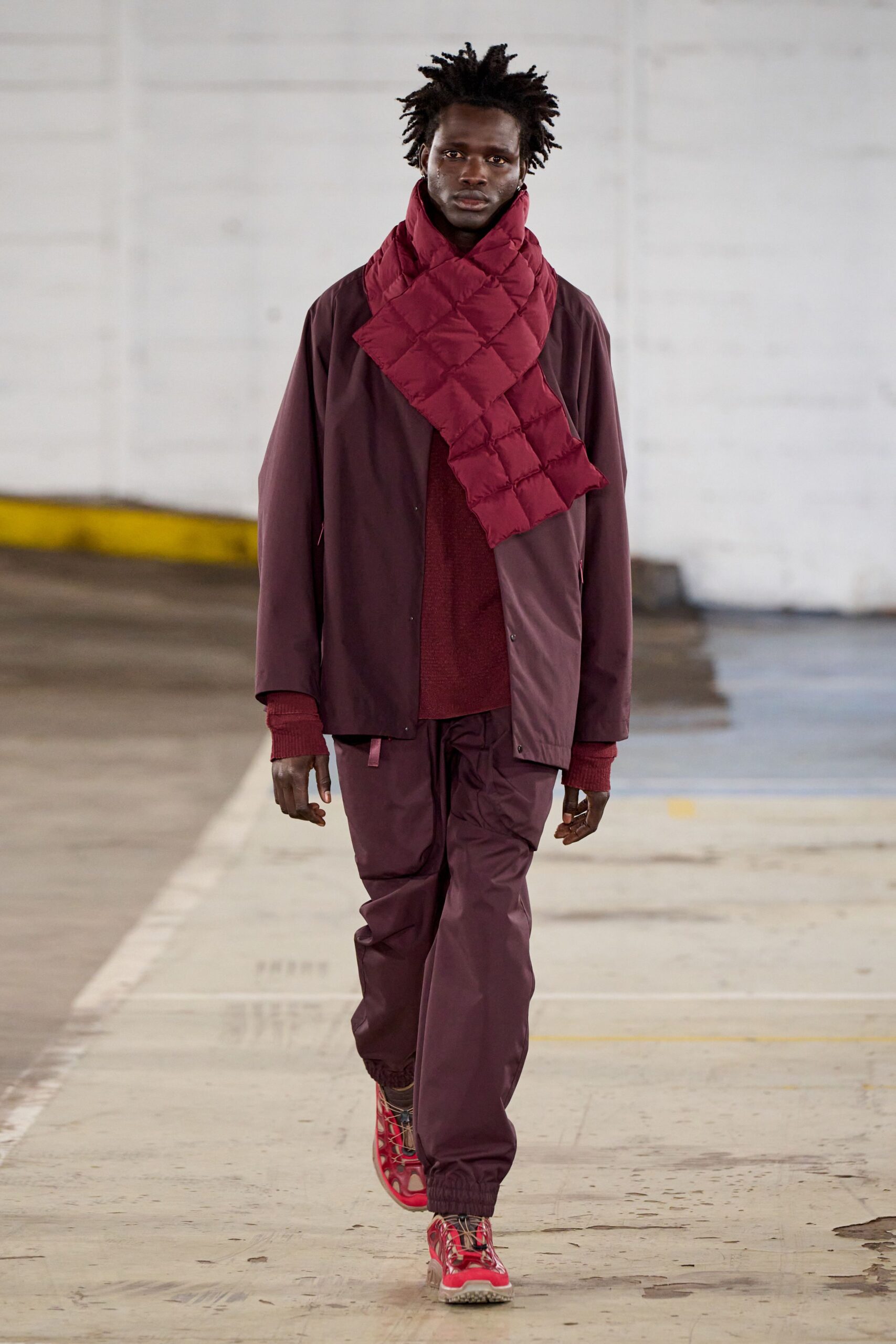 maroon jersey long-sleeve relaxed zippered jacket