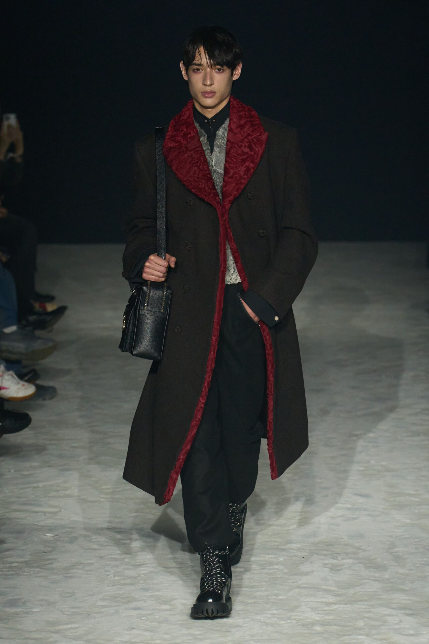 brown wool long-sleeve collared fitted buttoned coat