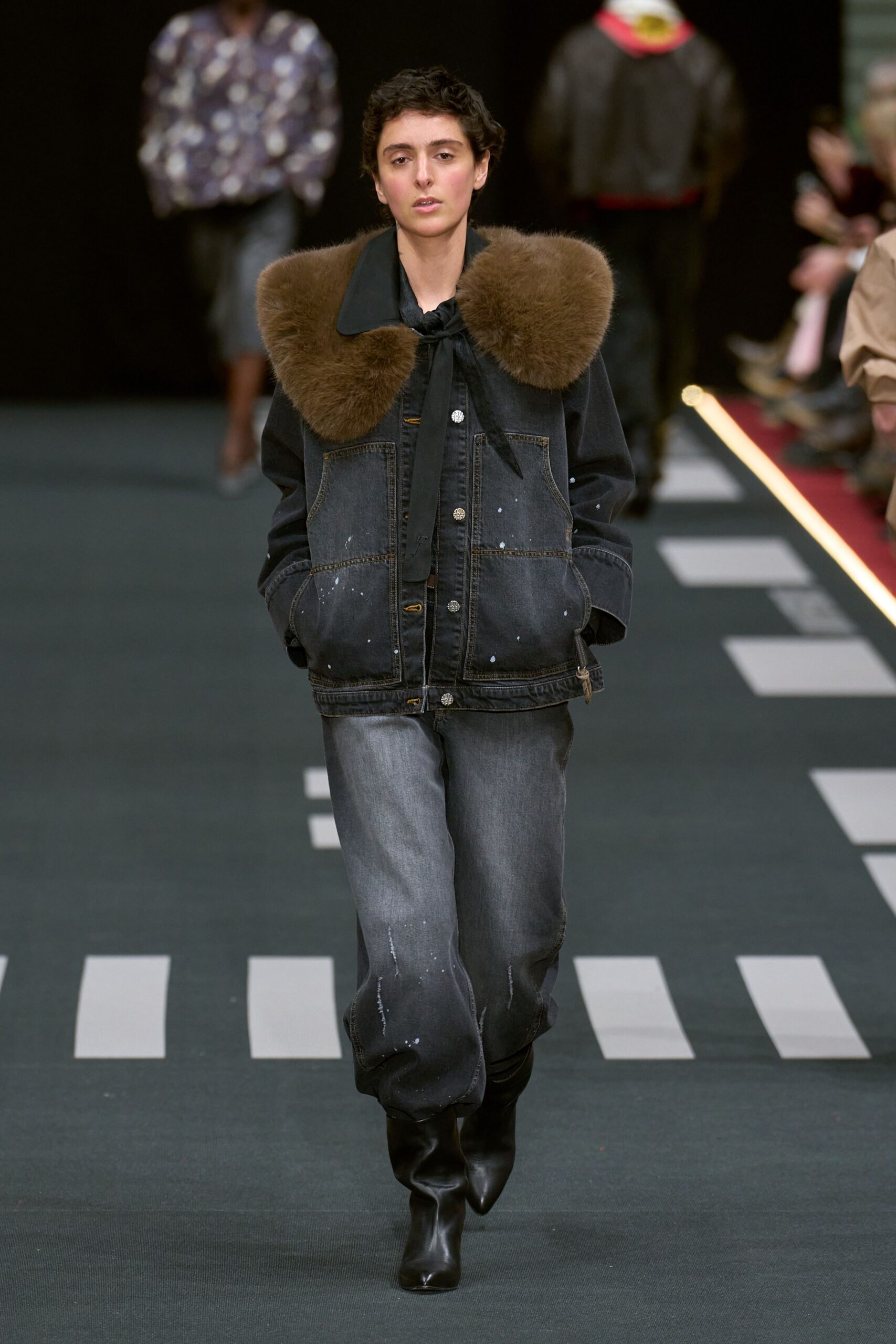 blue denim long-sleeve collared relaxed fringed jacket