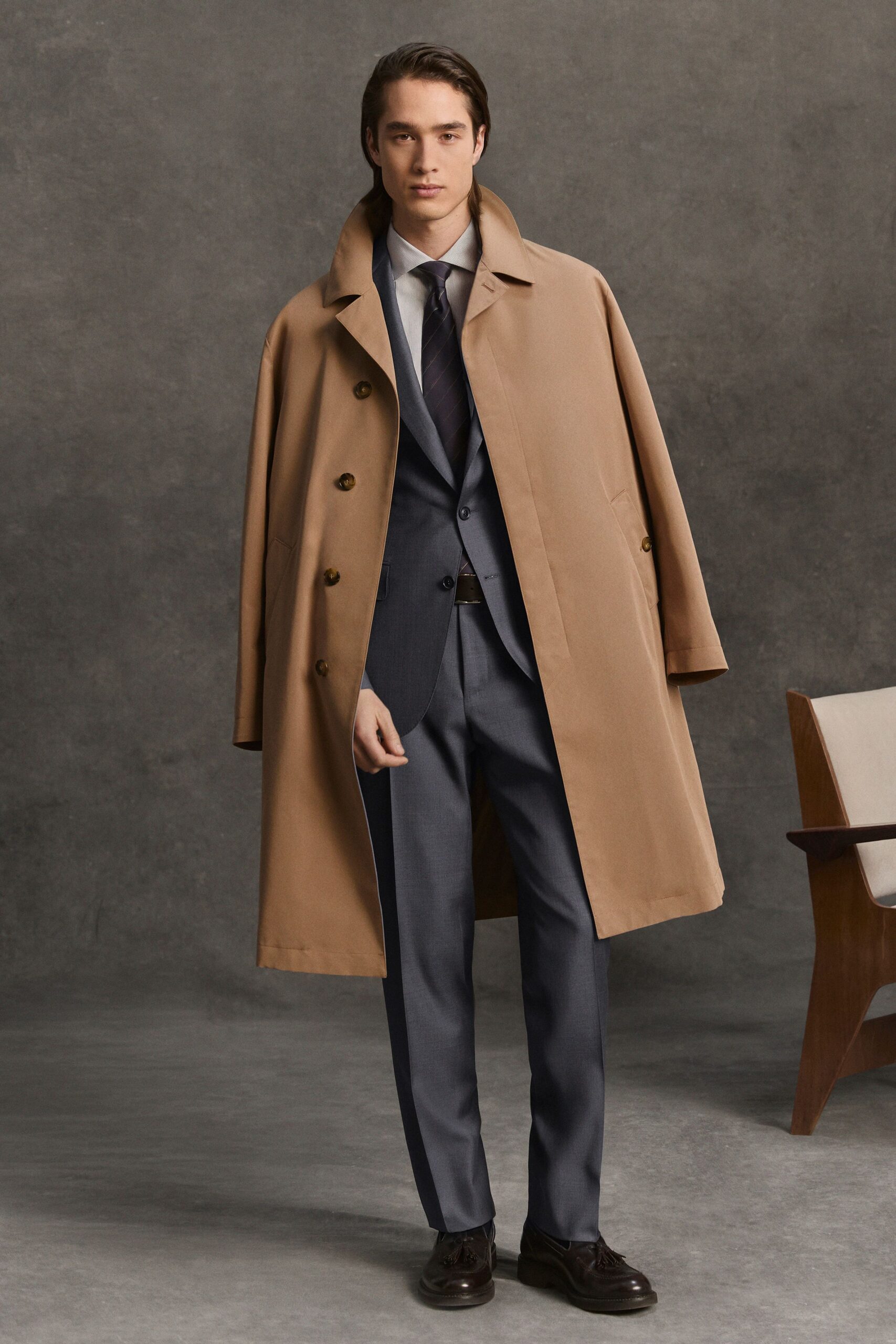 beige cotton long-sleeve collared relaxed coat