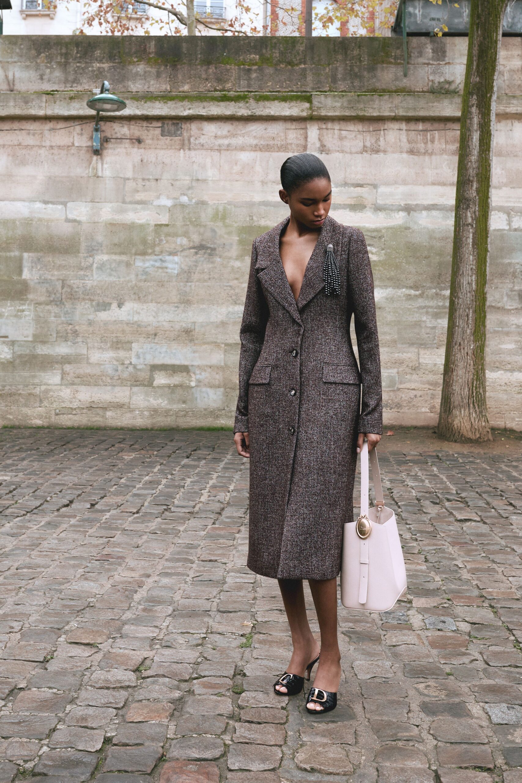 brown tweed long-sleeve collared fitted buttoned straight-leg coat