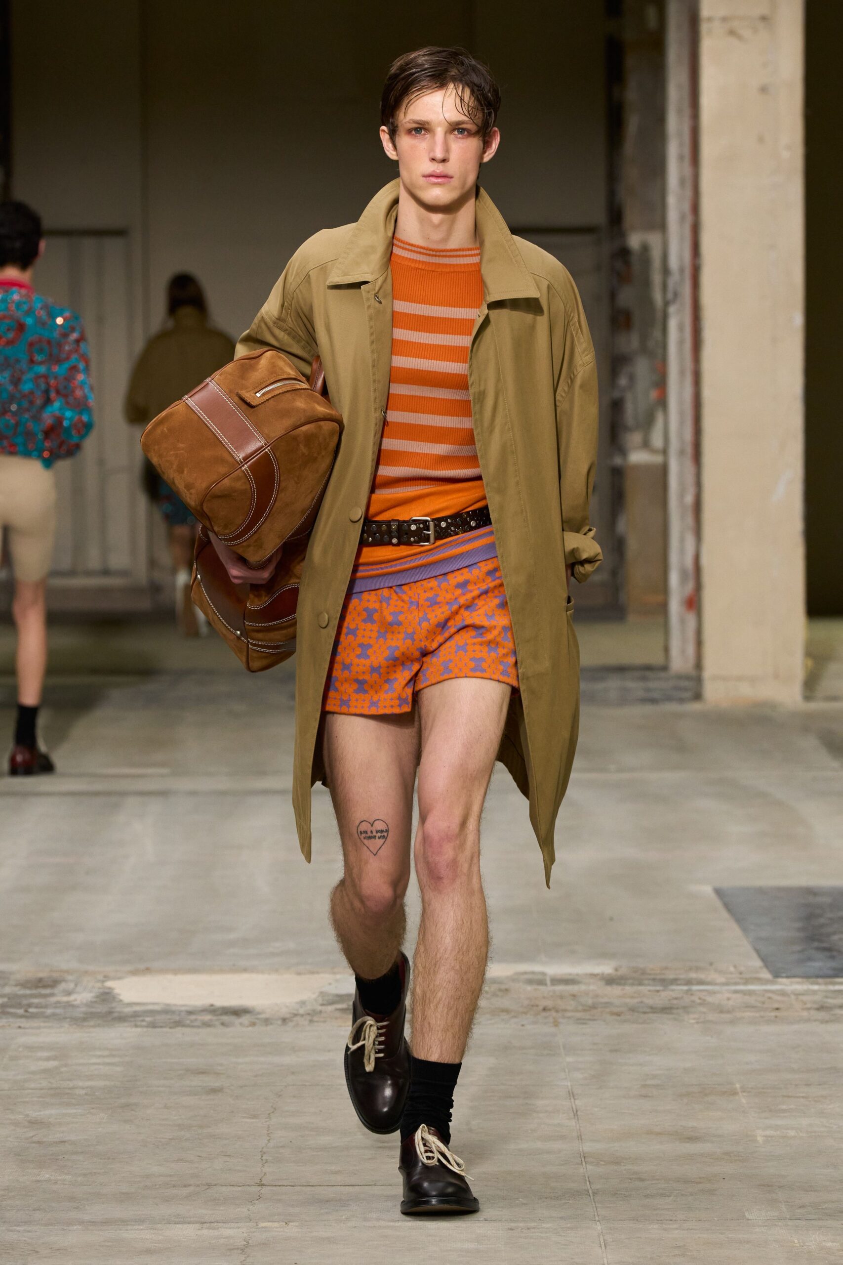 orange cotton fitted printed short shorts