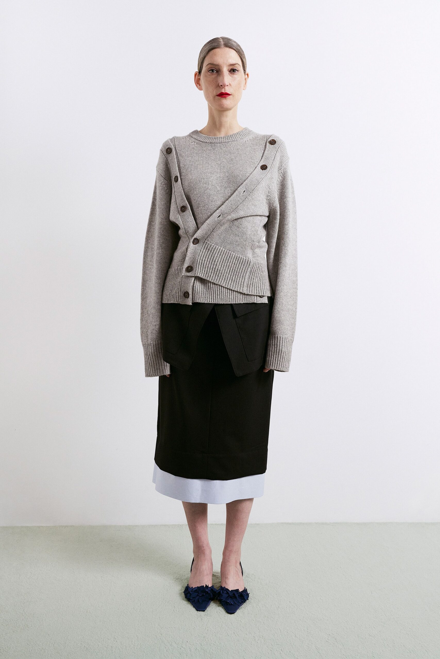 gray wool long-sleeve v-neck fitted buttoned sweater