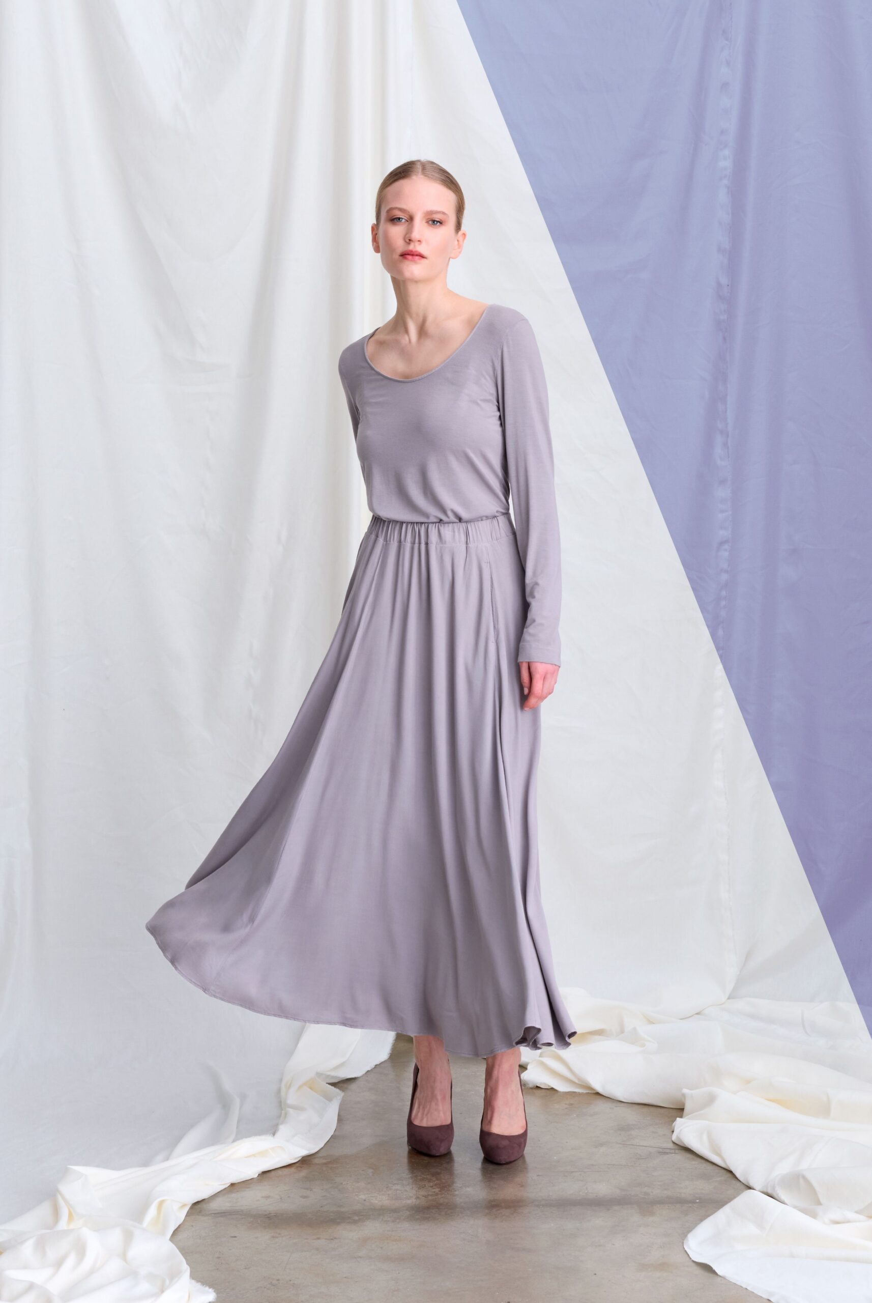 gray cotton long-sleeve scoop-neck relaxed flowing maxi dress