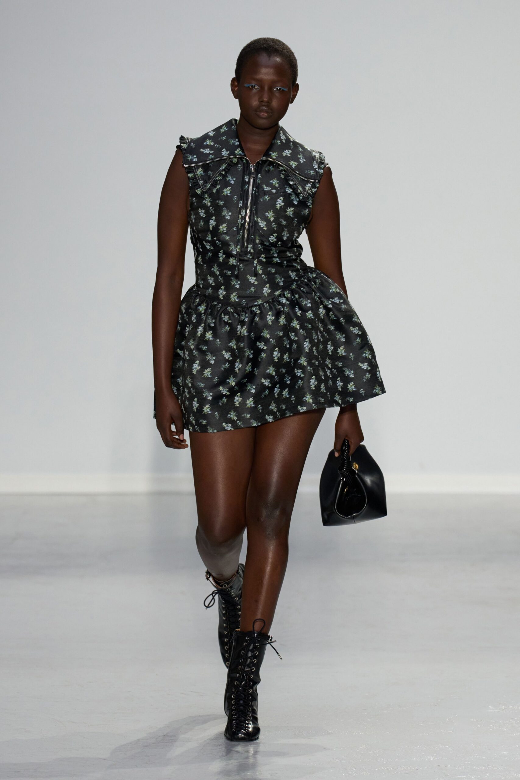 black cotton sleeveless collared fitted zippered flared dress