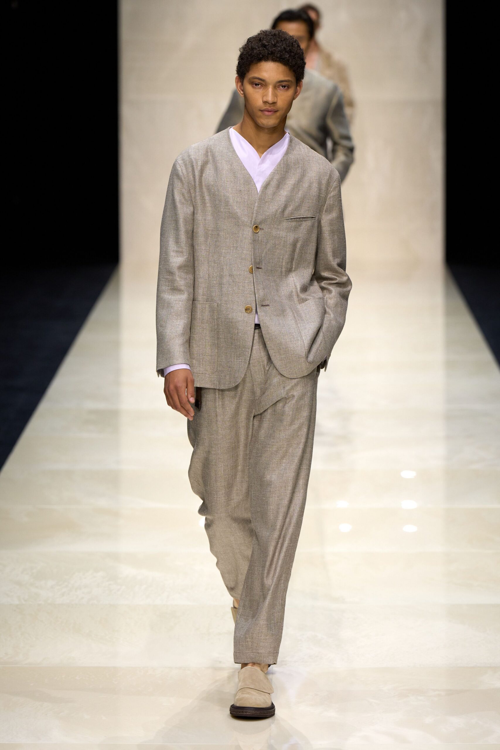 gray tailored suit with beige shoes