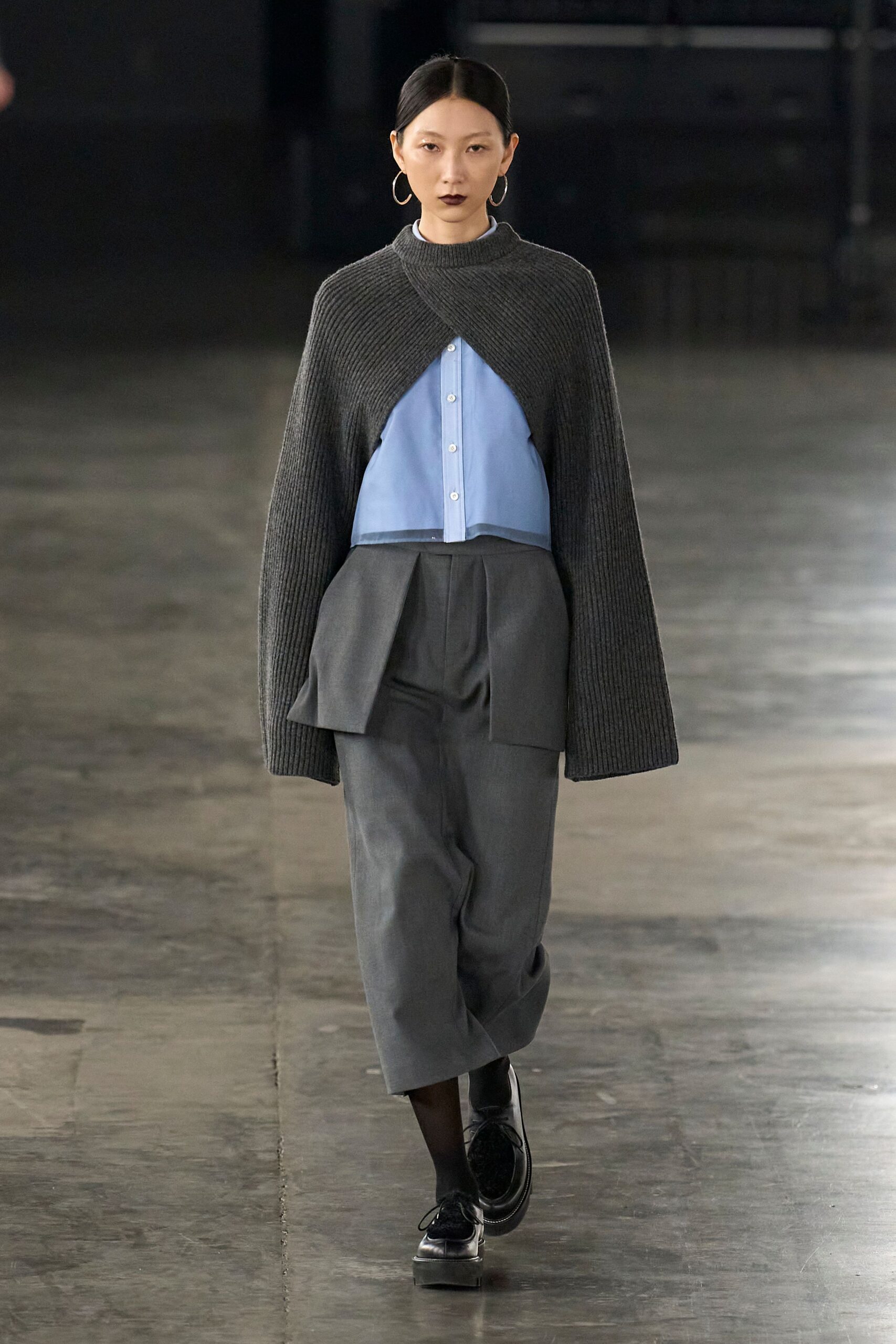 gray wool long-sleeve relaxed cape