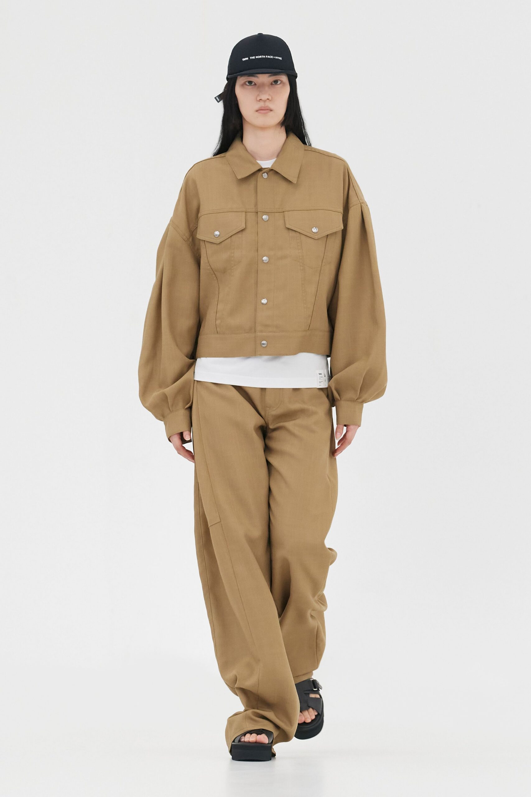 white cotton short-sleeve collared fitted shirt