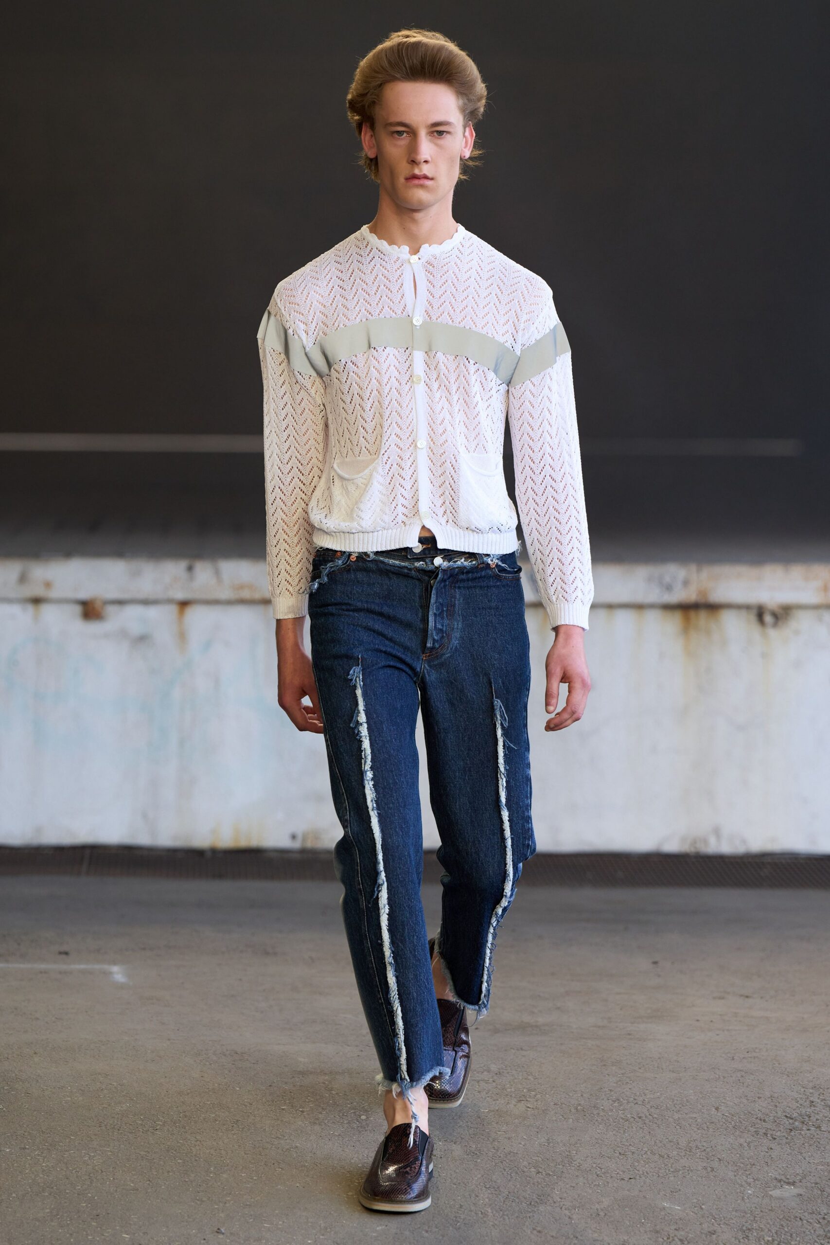 blue denim relaxed distressed pants