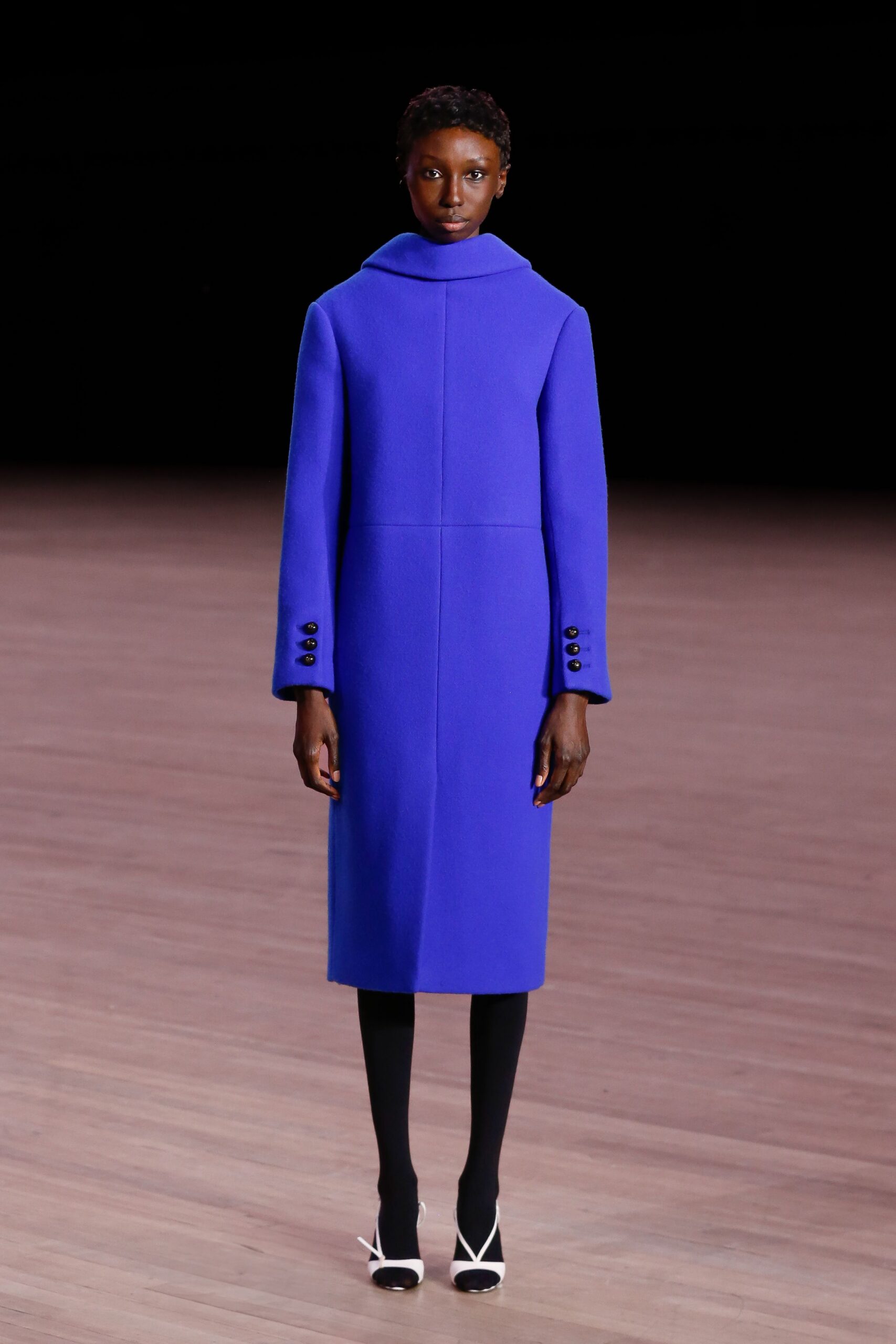 blue wool long-sleeve collared fitted midi coat