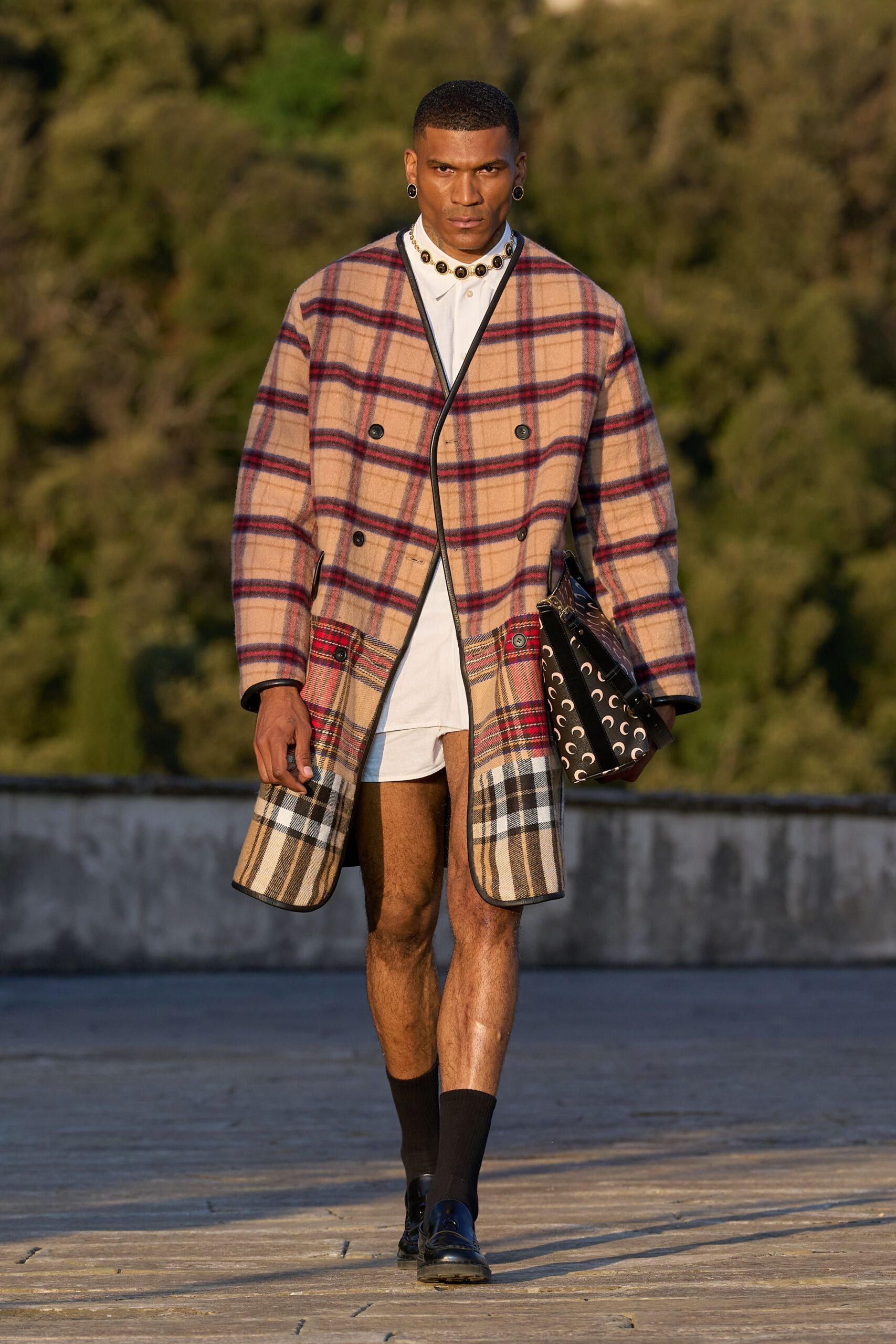 beige wool long-sleeve collared oversized checked coat