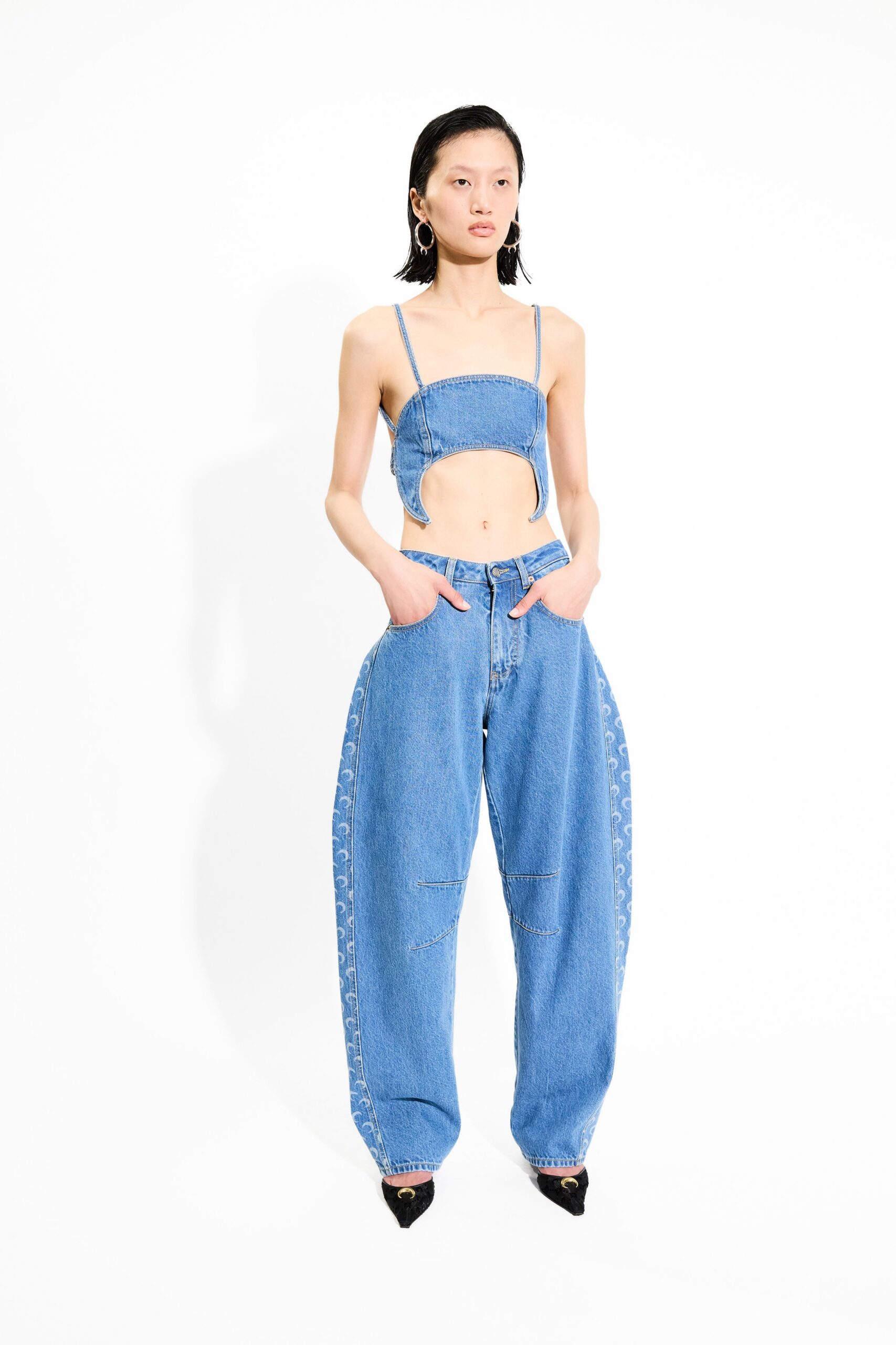 blue denim sleeveless cutout fitted cropped top