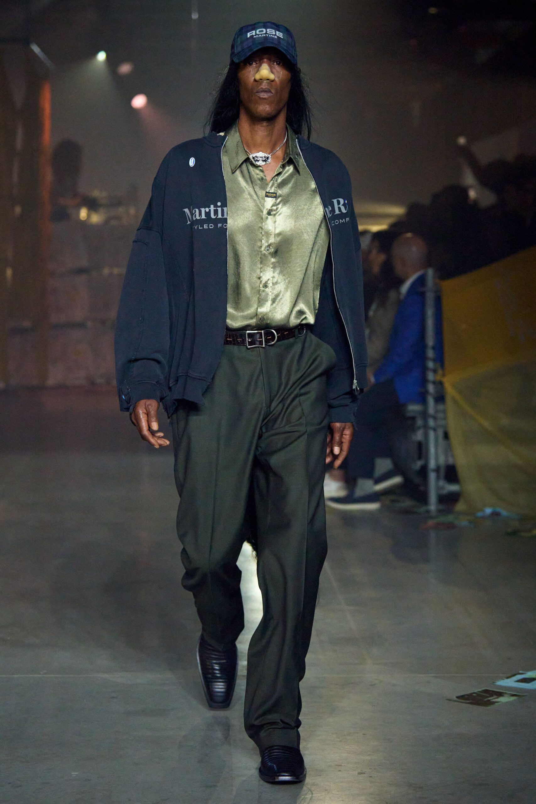 gold silk long-sleeve collared fitted shiny shirt