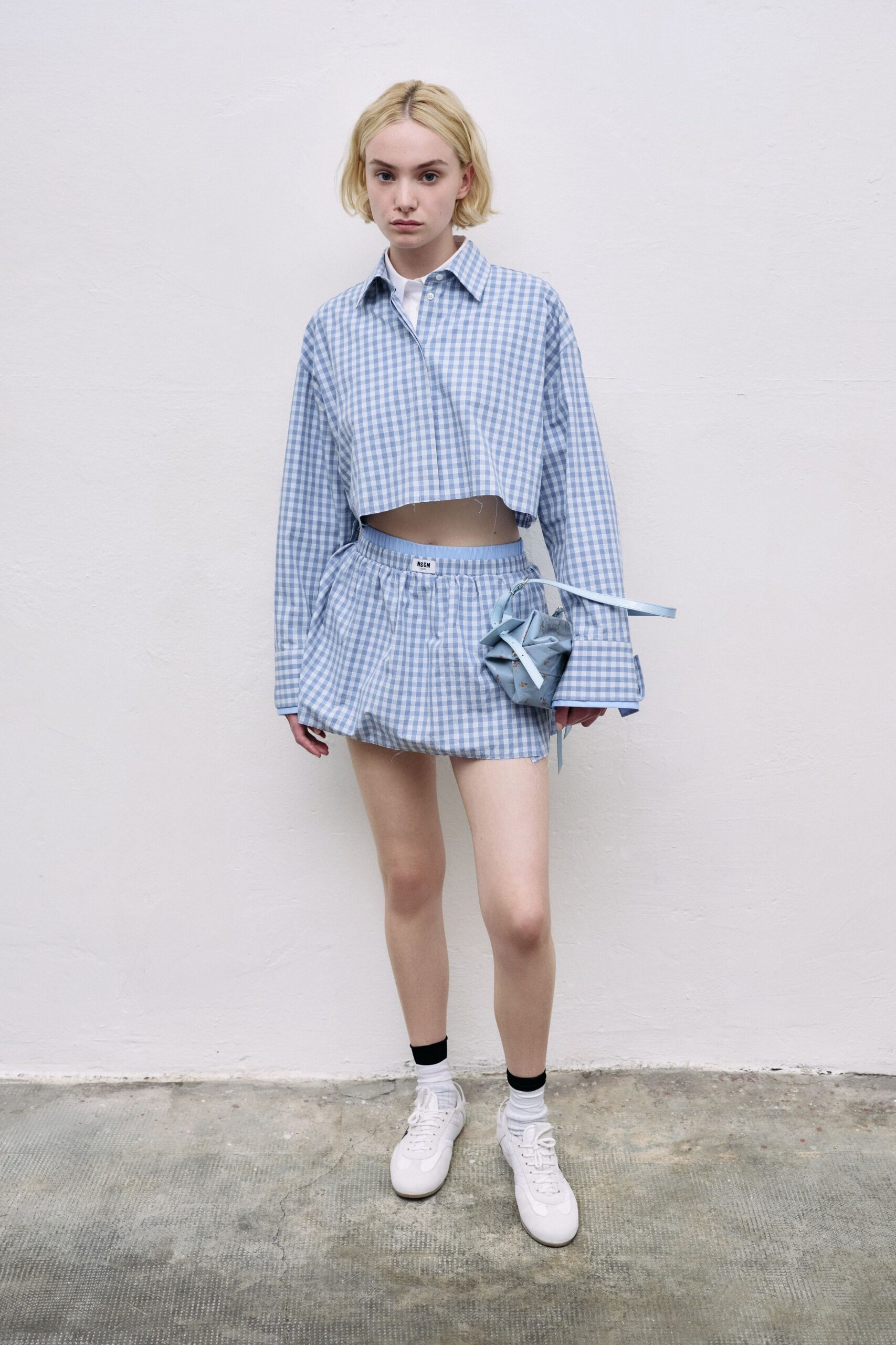 blue cotton long-sleeve collared relaxed checked cropped shirt