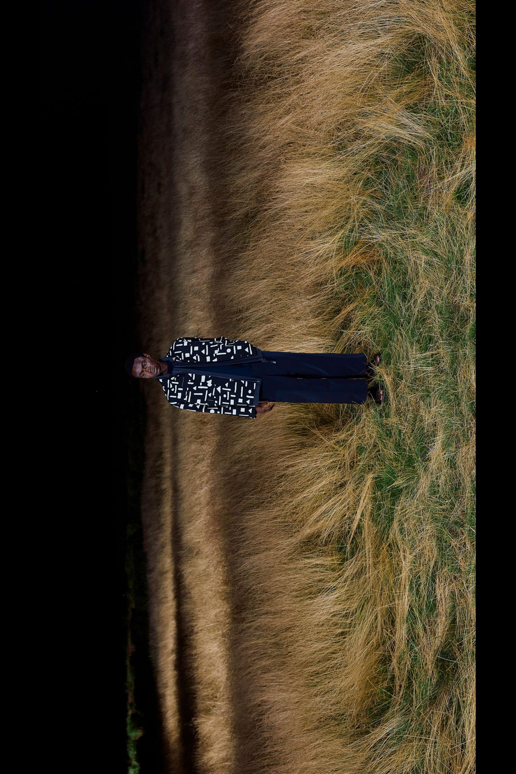 black cotton long-sleeve collared relaxed printed jacket