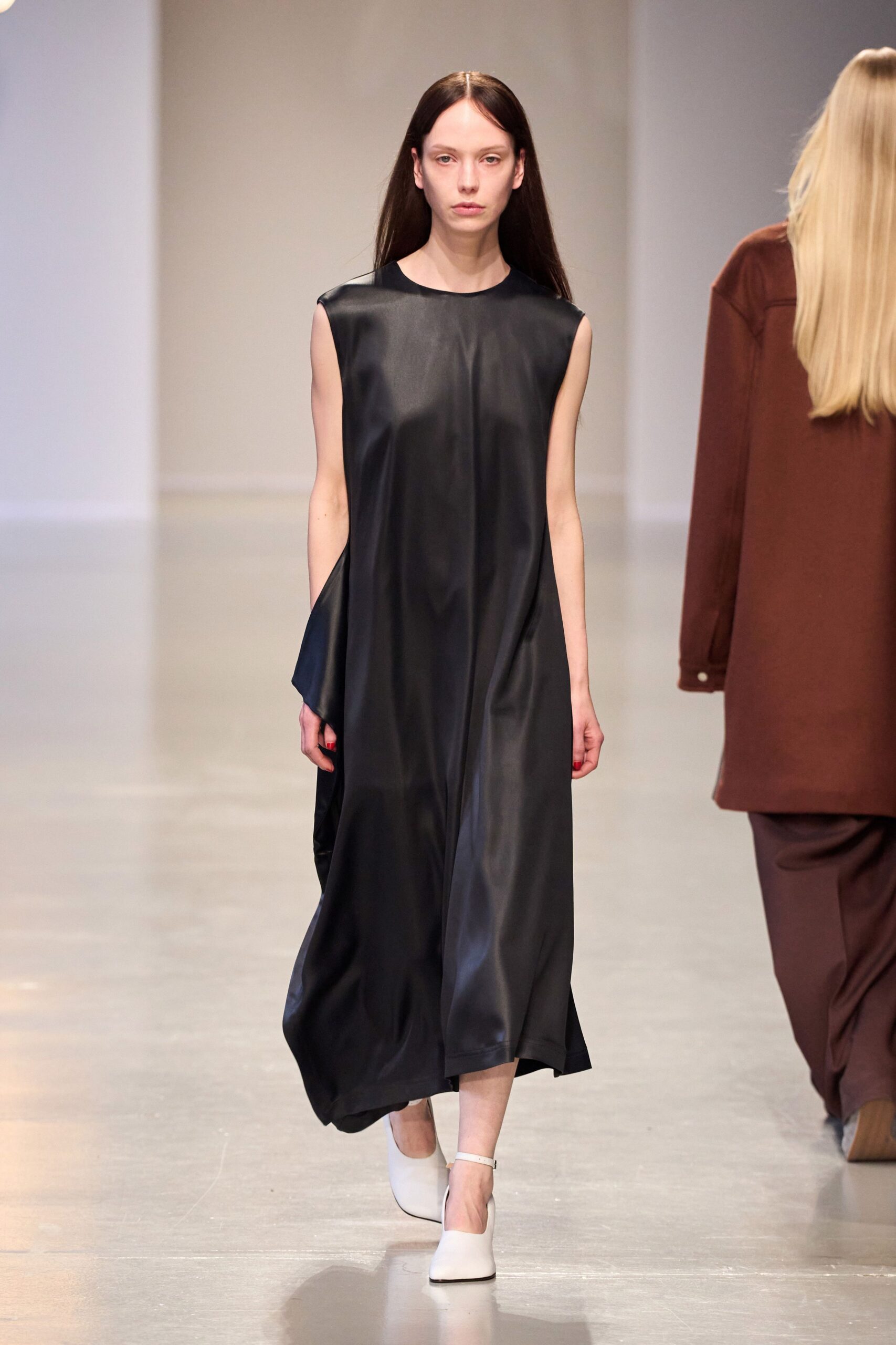 black silk sleeveless midi dress