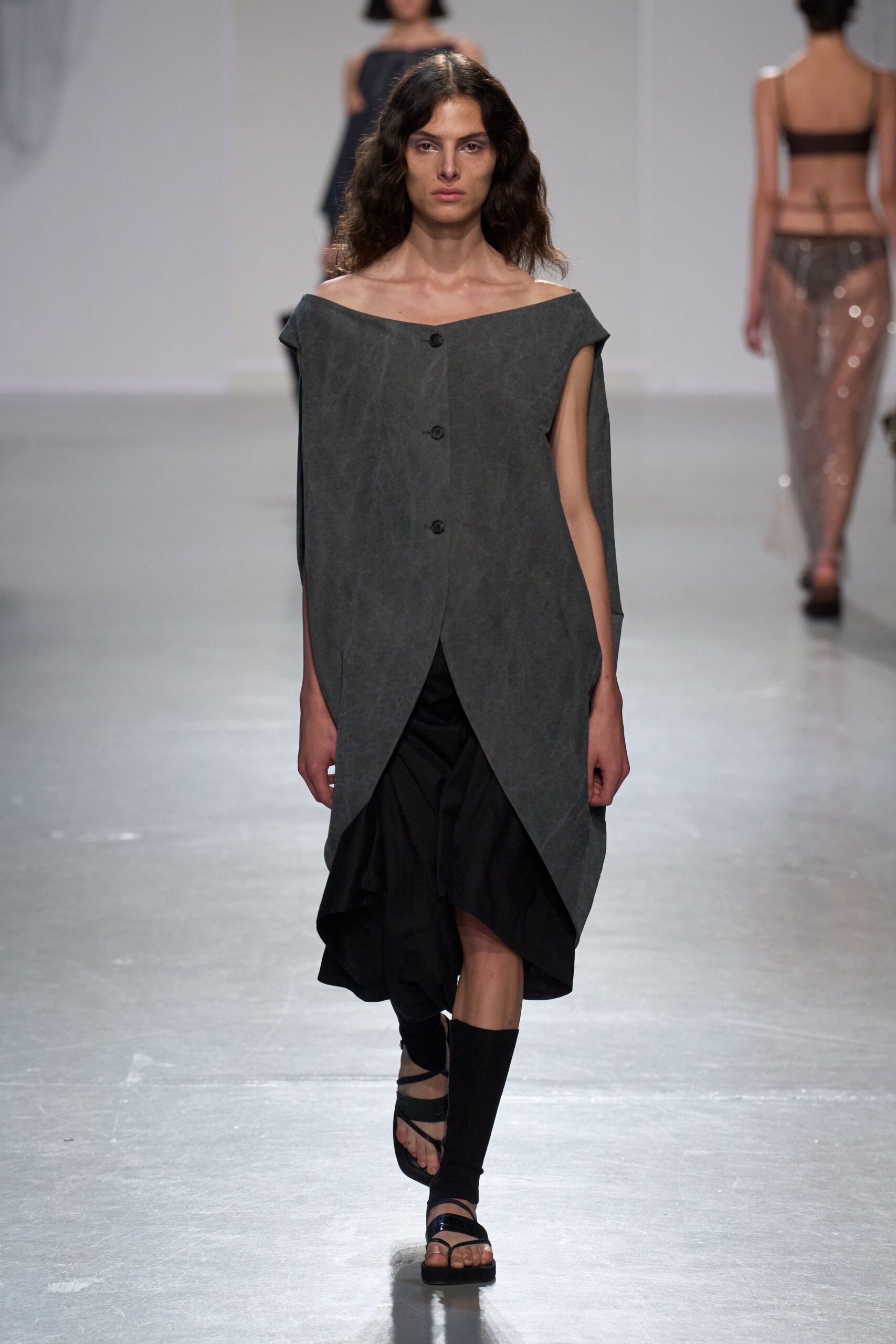 gray cotton long-sleeve collared relaxed buttoned midi cape