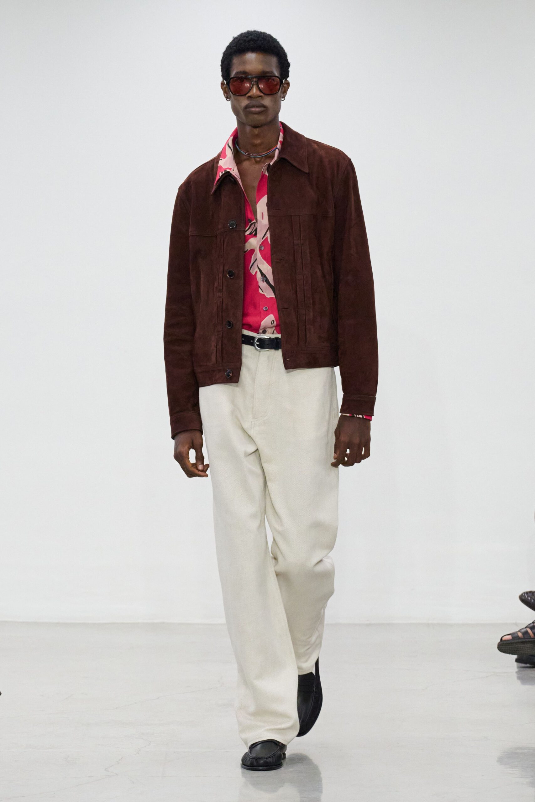 white linen relaxed straight-leg pants