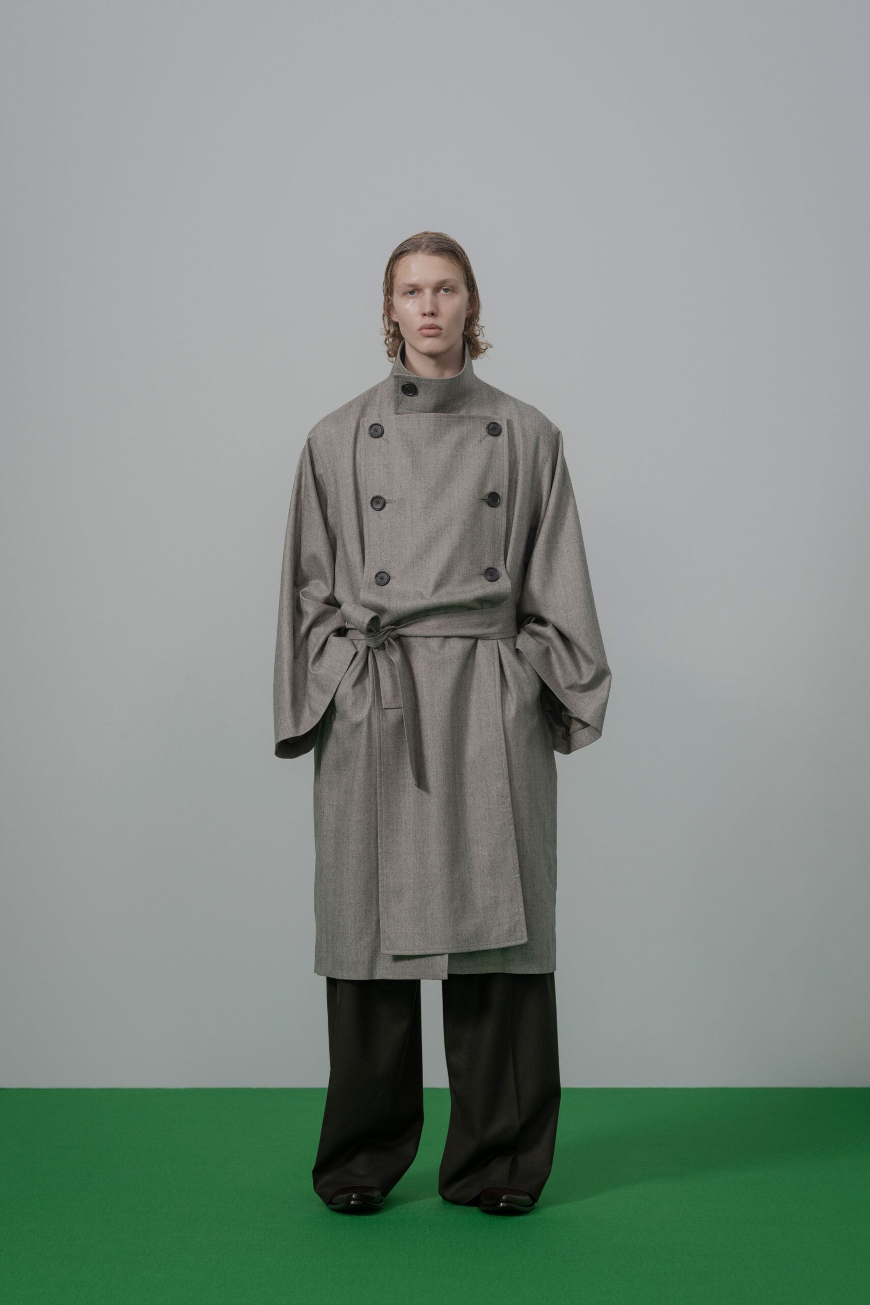 gray wool long-sleeve collared relaxed belted coat