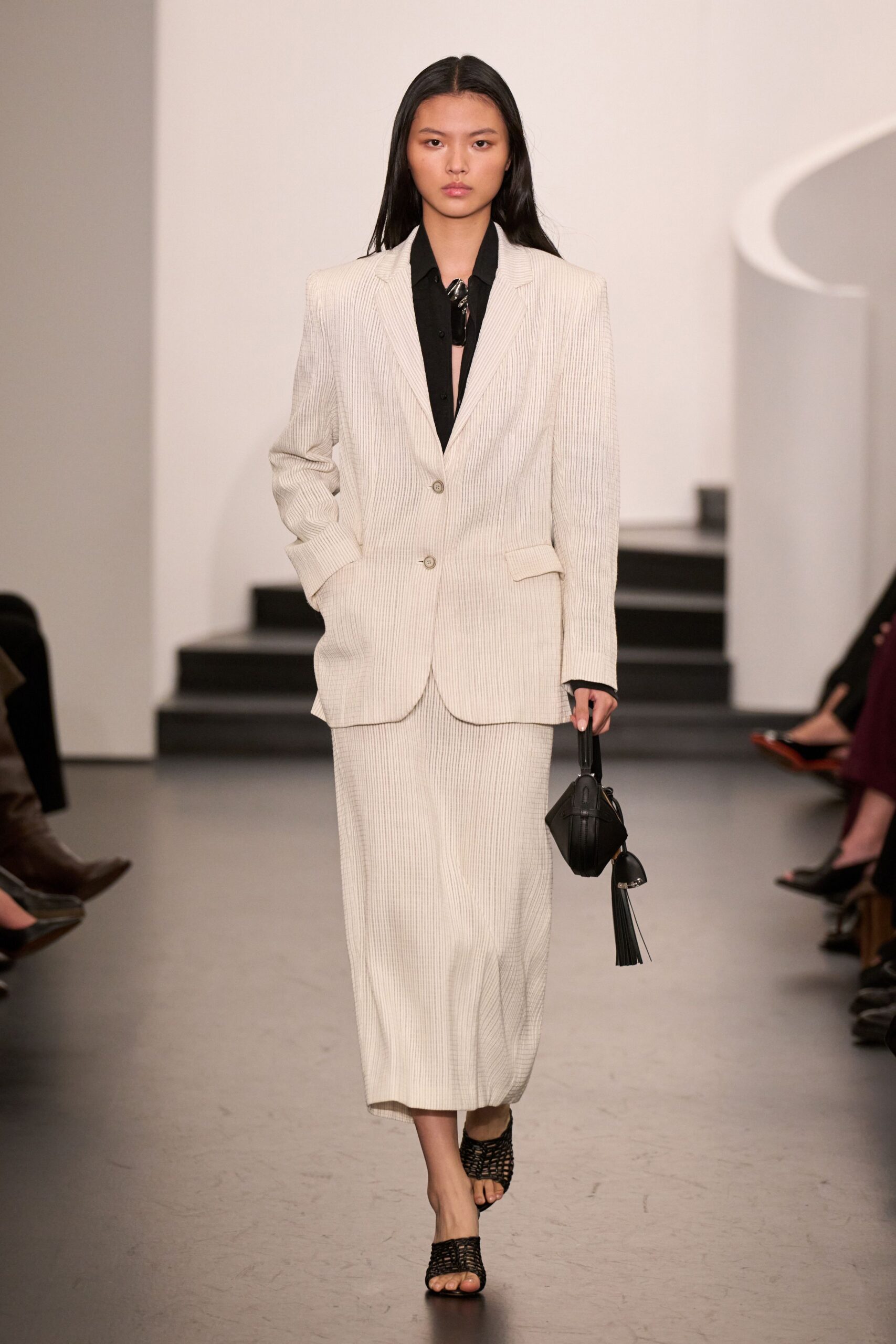 beige cotton long-sleeve collared tailored striped buttoned suit