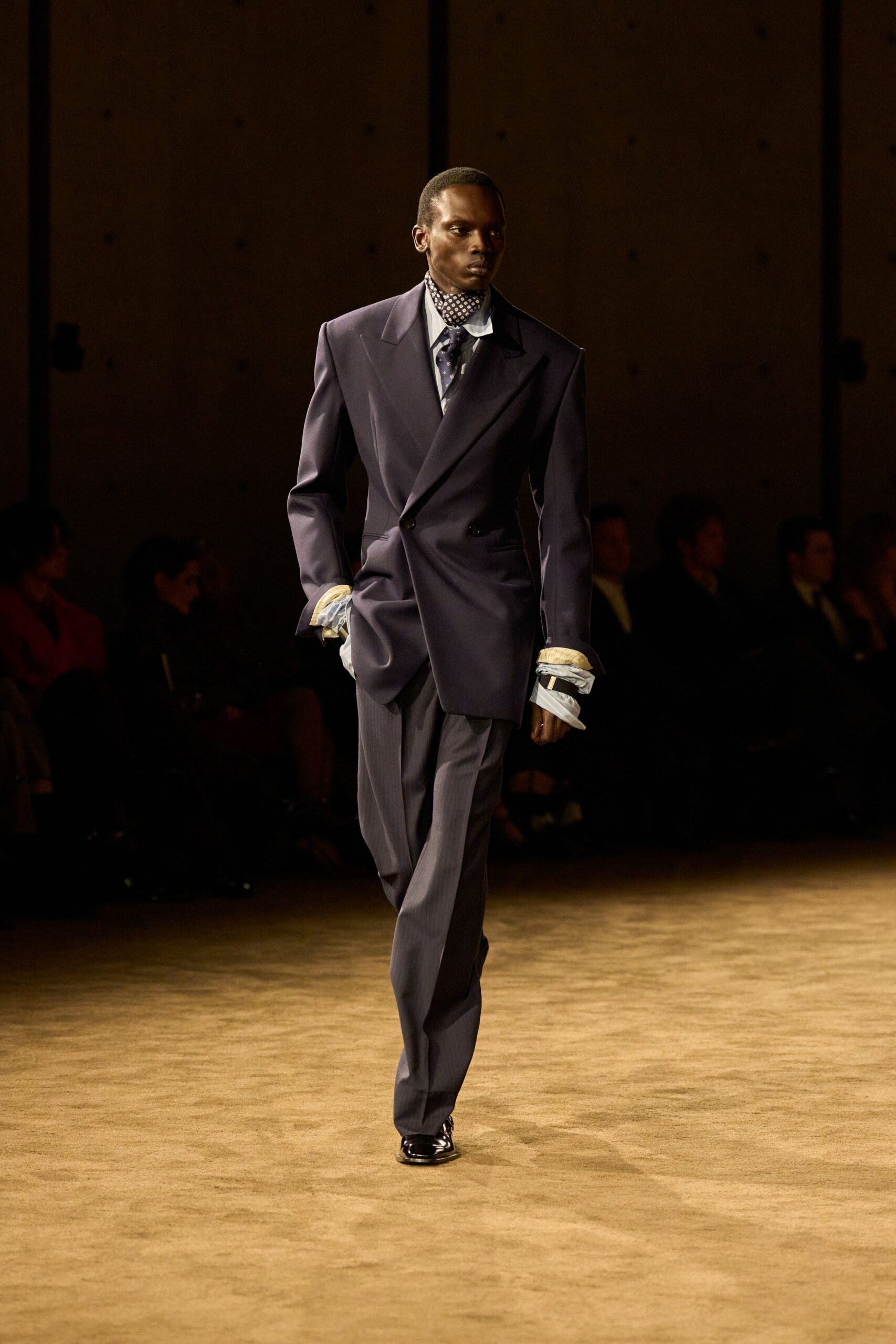 blue wool long-sleeve collared tailored buttoned suit