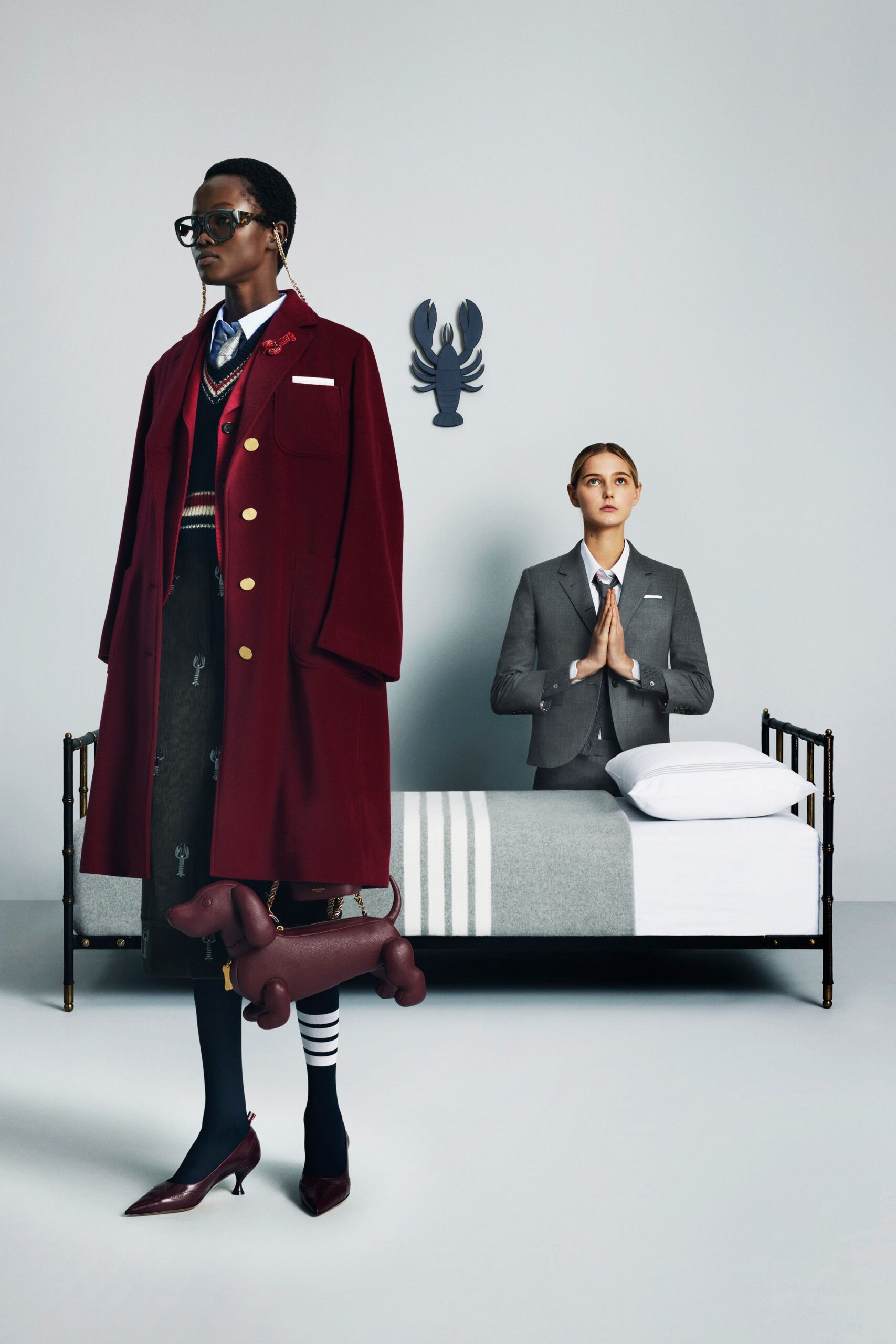 red wool long-sleeve collared fitted buttoned coat