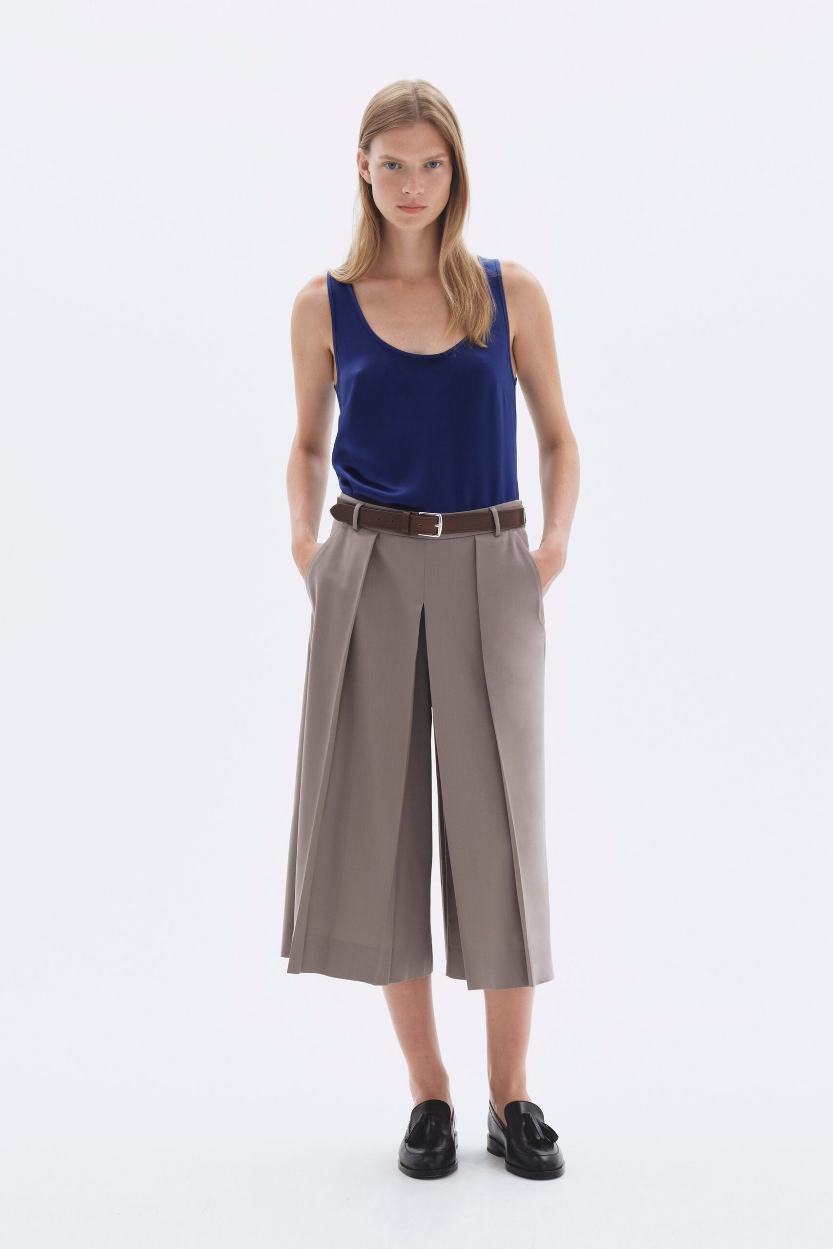 blue silk sleeveless scoop-neck fitted tank-top