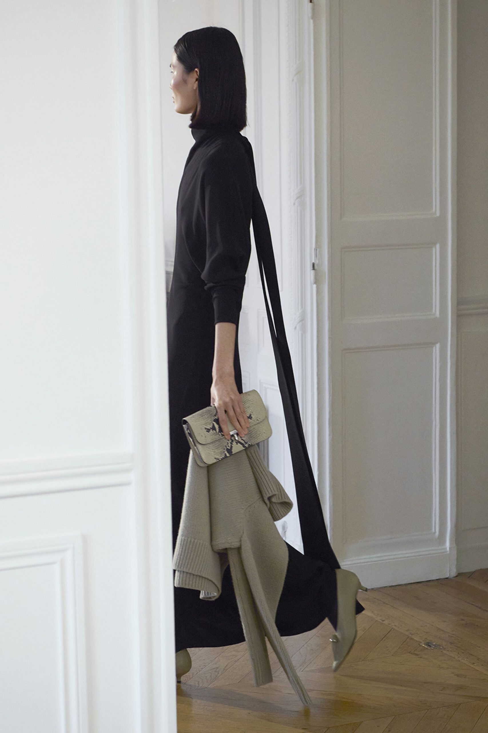 beige cotton long-sleeve relaxed cardigan
